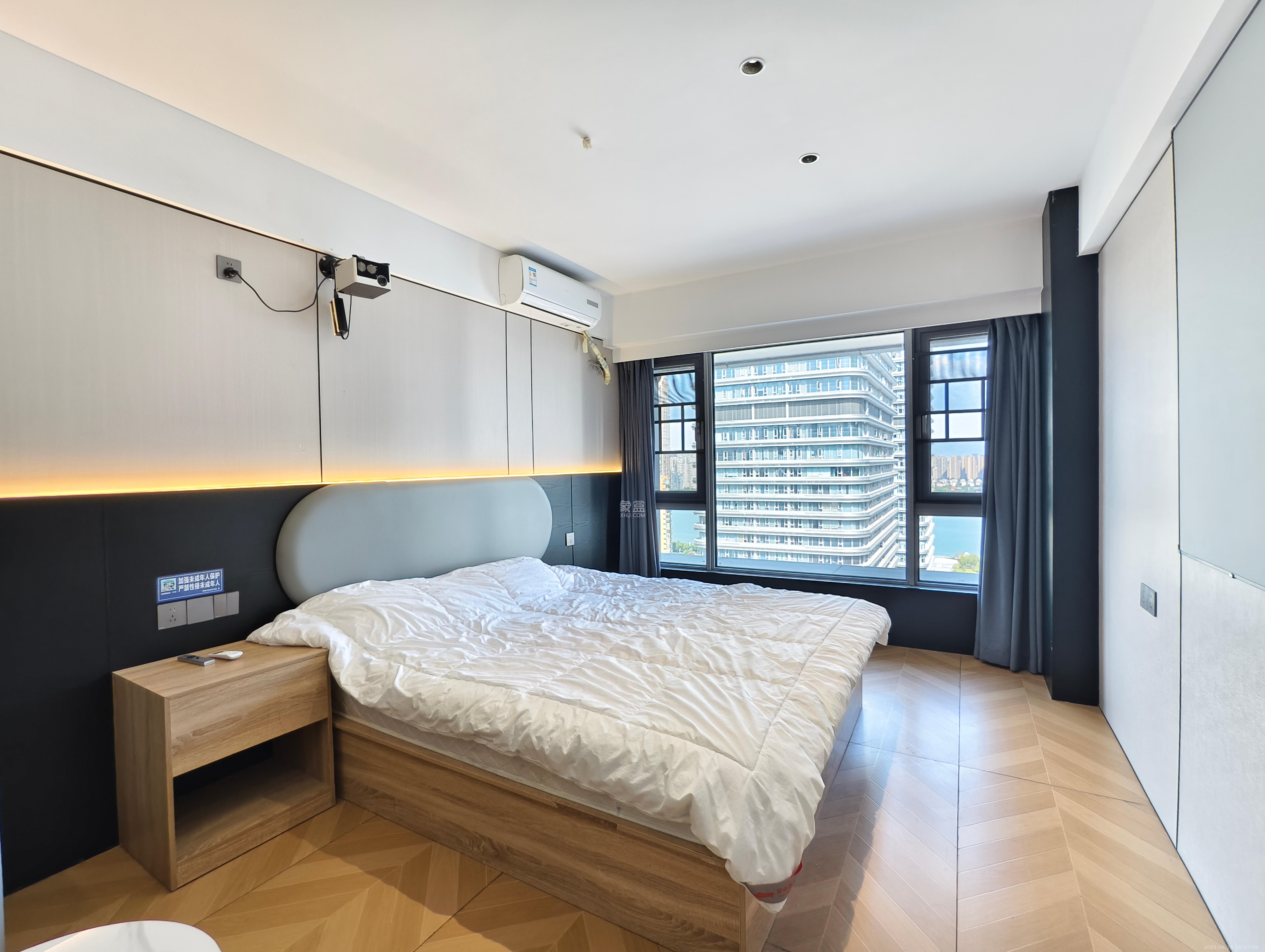 保利天禧EF区  1室1厅1卫    2000.0元/月室内图