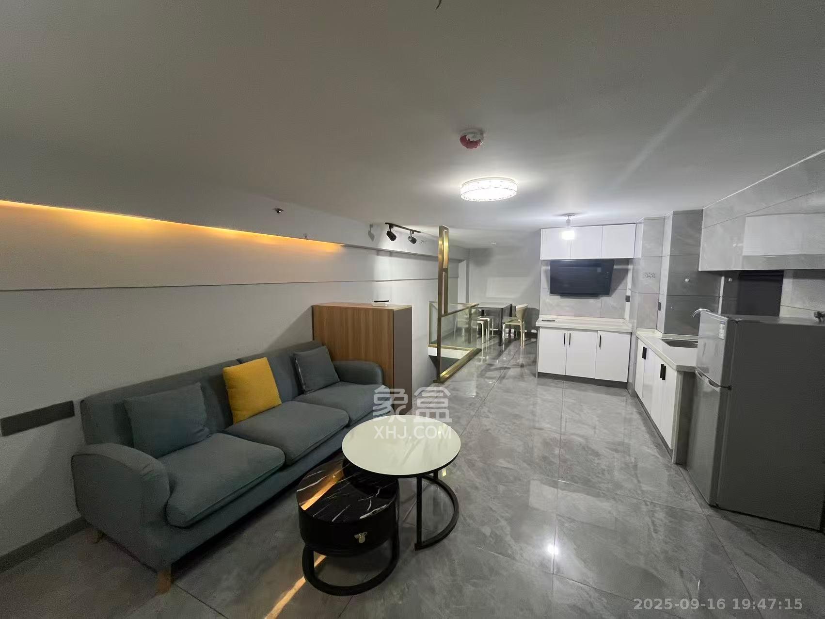 龙湖新壹城  1室1厅1卫    1600.0元/月室内图