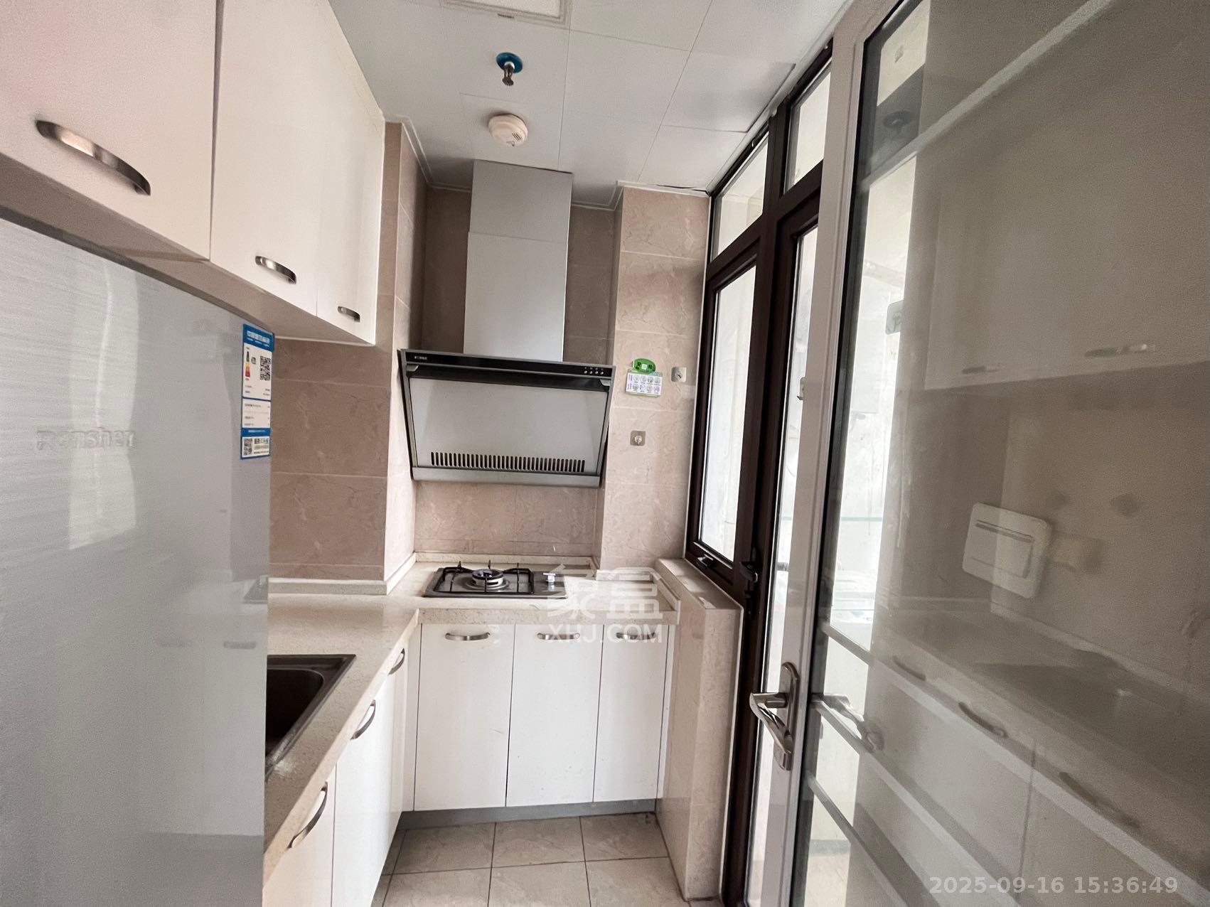 中建信和城  1室1厅1卫    1800.0元/月室内图