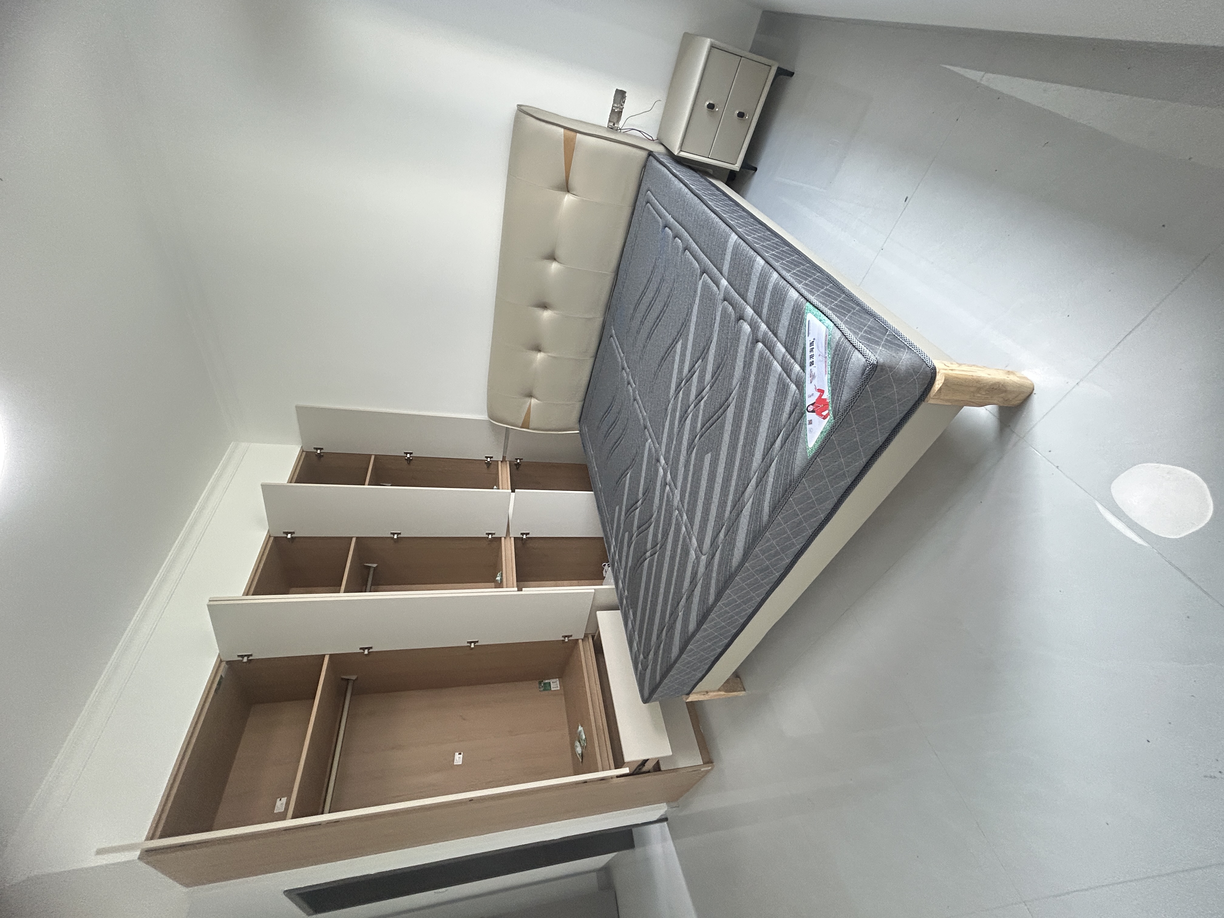 高新活力城 1室1厅1卫 1500.0元/月 高新活力城 1室1厅1卫 1500.0元/月室内图