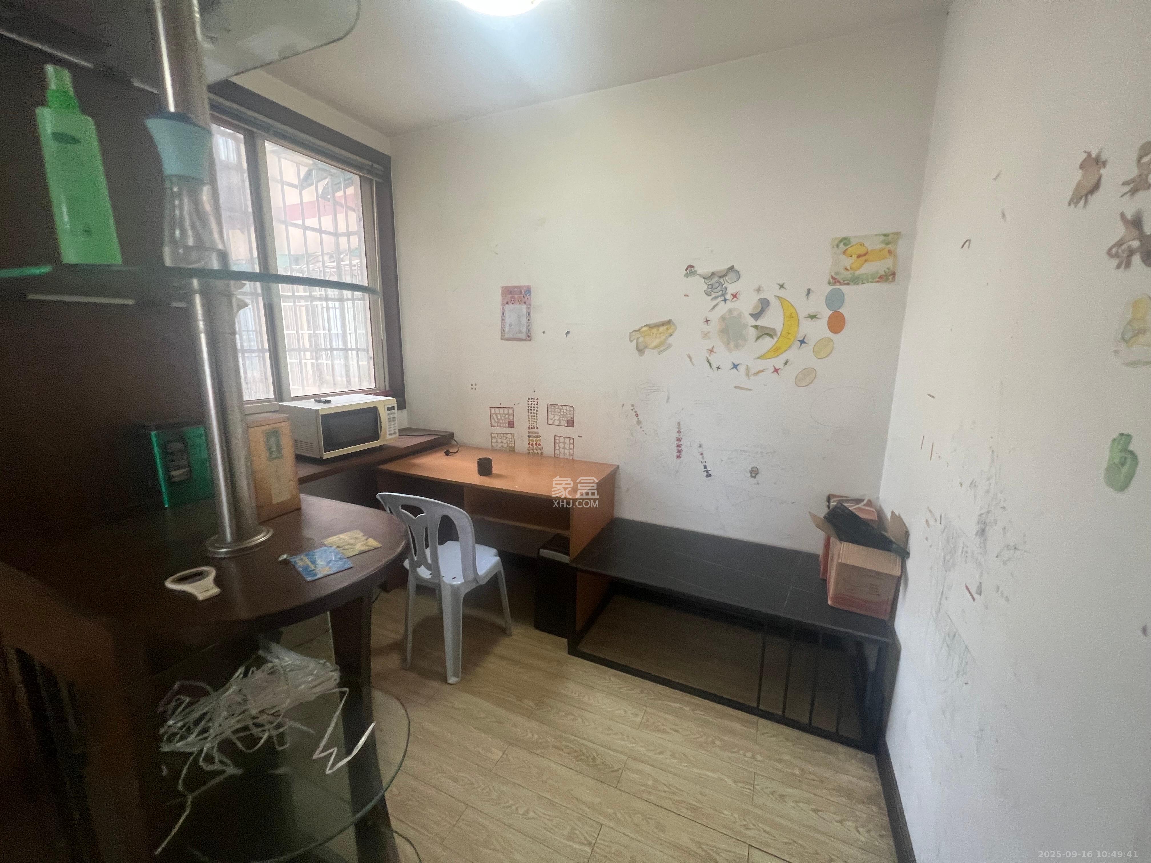 开源鑫阁  3室2厅1卫    2000.0元/月室内图