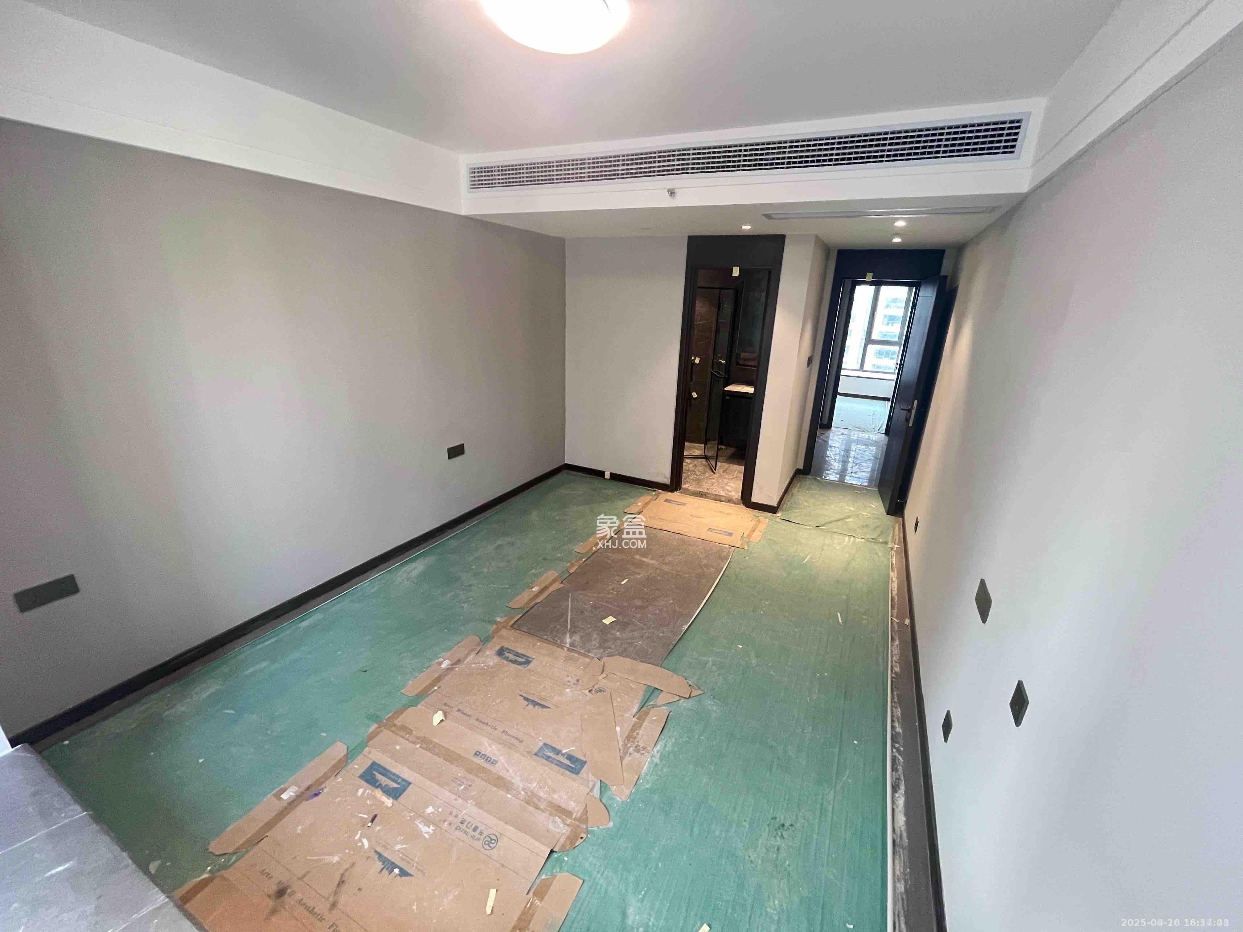 绿地麓云国际一期  5室2厅3卫    5500.0元/月室内图