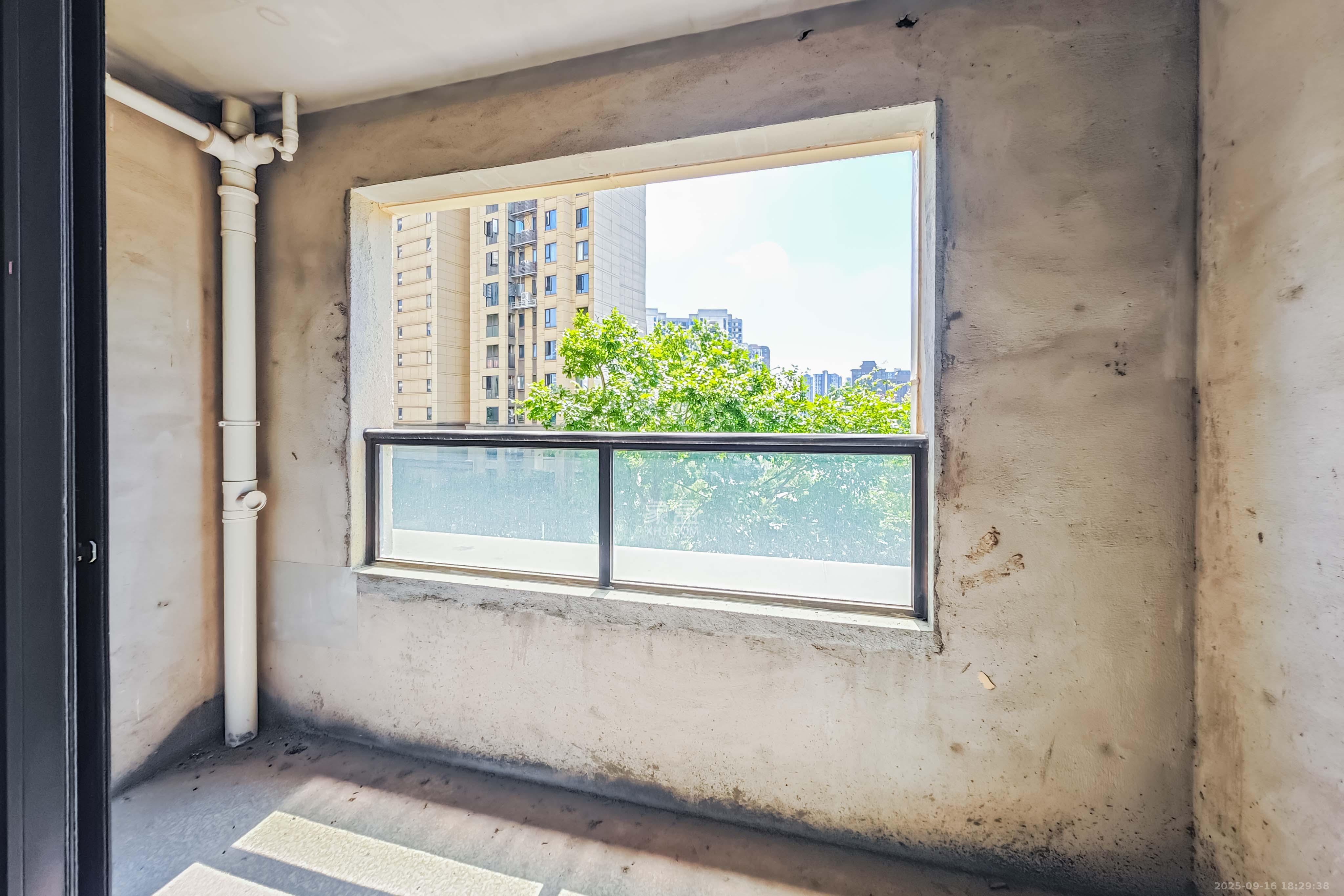 中天星耀城 3室2厅1卫 106.0万 中天星耀城 3室2厅1卫 106.0万其他