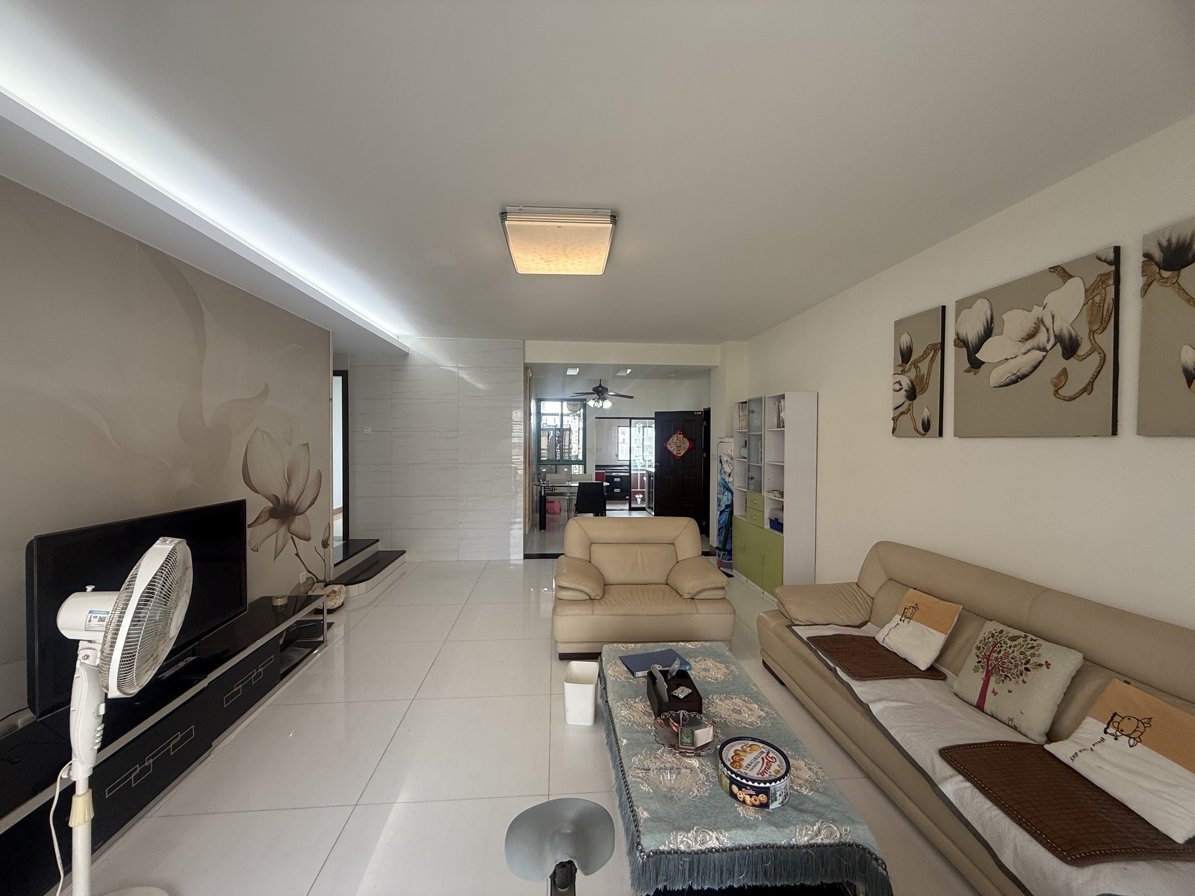 美舍名家 3室2厅2卫 3000.0元/月 美舍名家 3室2厅2卫 3000.0元/月室内图