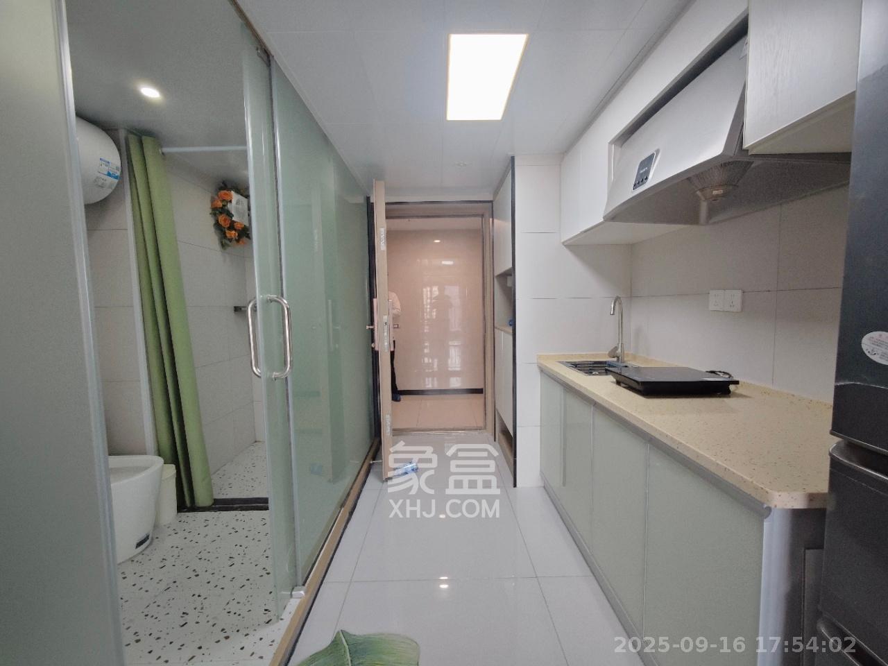 卓越江岸  2室1厅1卫    2800.0元/月室内图