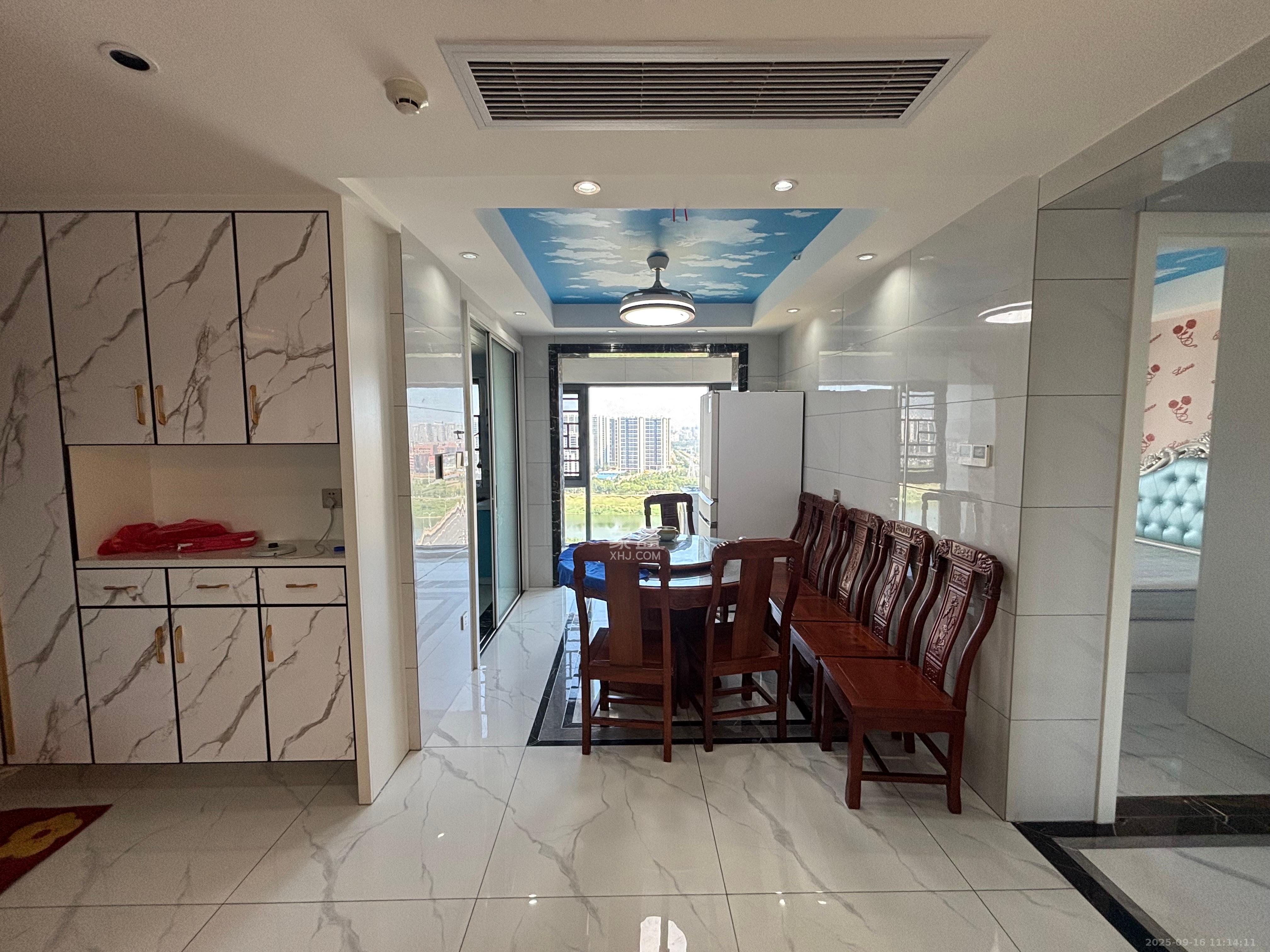 阳光城尚东湾愉景苑 4室2厅2卫 3300.0元/月 阳光城尚东湾愉景苑 4室2厅2卫 3300.0元/月室内图