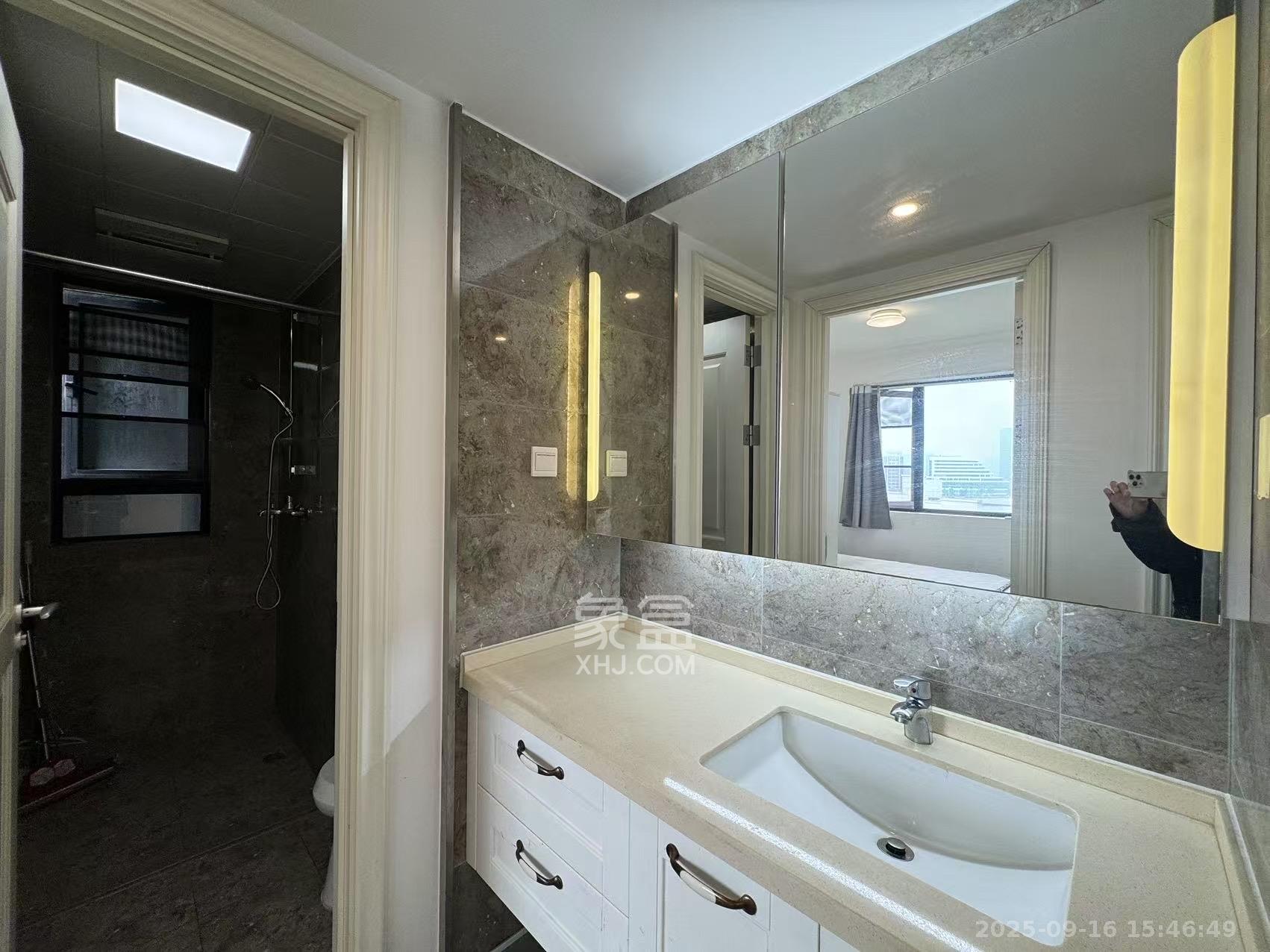 万科金域蓝湾  3室1厅2卫    3200.0元/月室内图