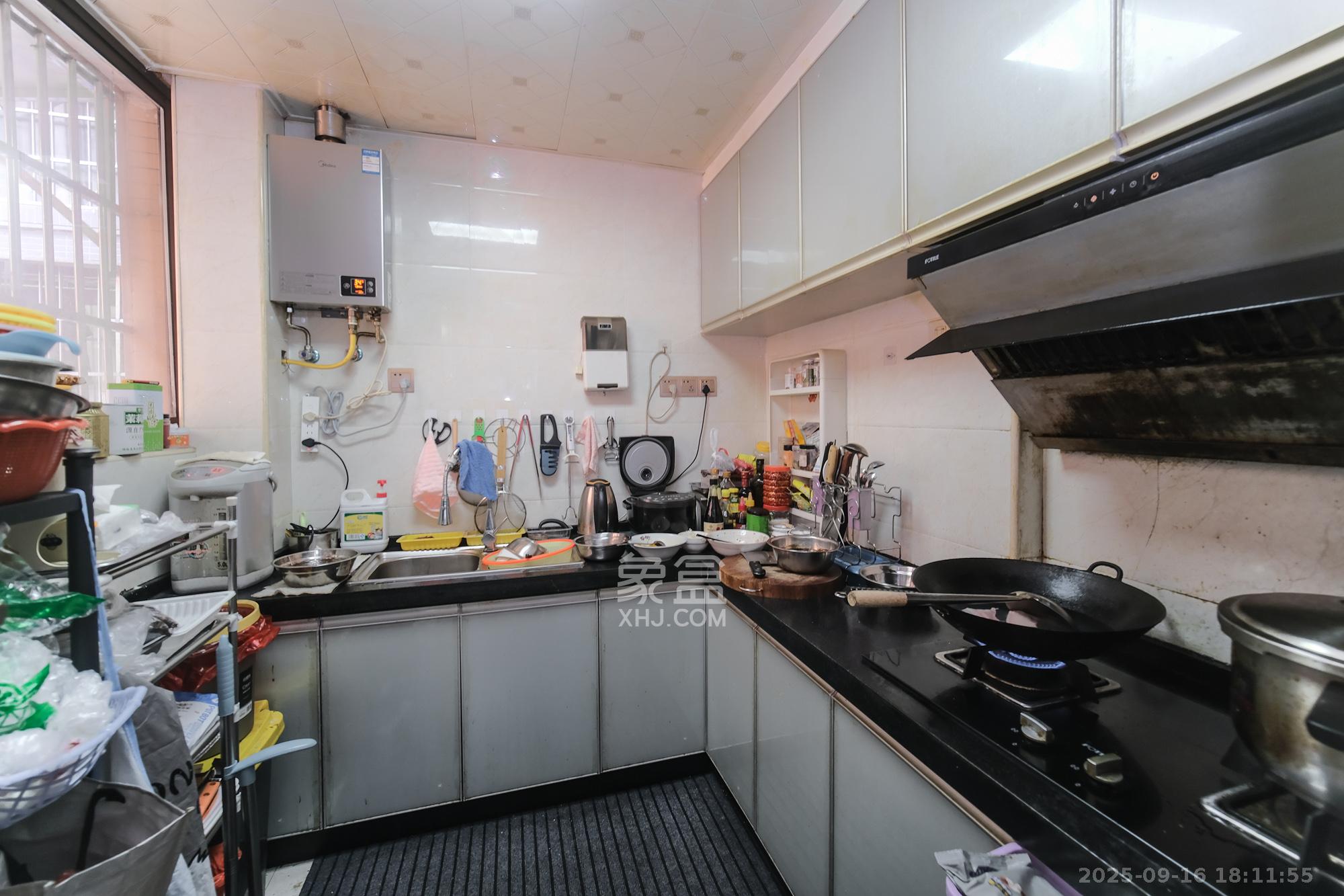 盛地春天里 1室2厅1卫 50.8万 盛地春天里 1室2厅1卫 50.8万厨房