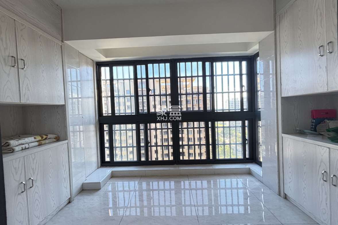 颐养公社阳光城 3室2厅2卫 188.0万 颐养公社阳光城 3室2厅2卫 188.0万室内图