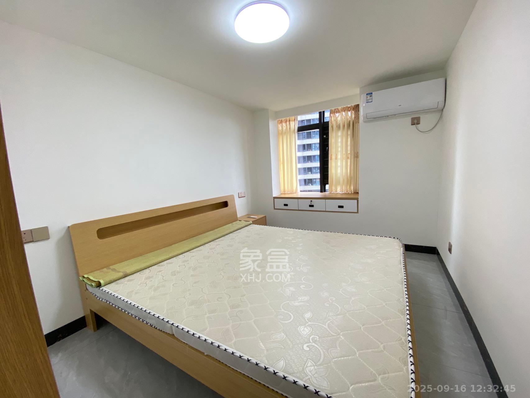 明昇壹城（明昇时代广场）三期  3室2厅1卫    2400.0元/月室内图