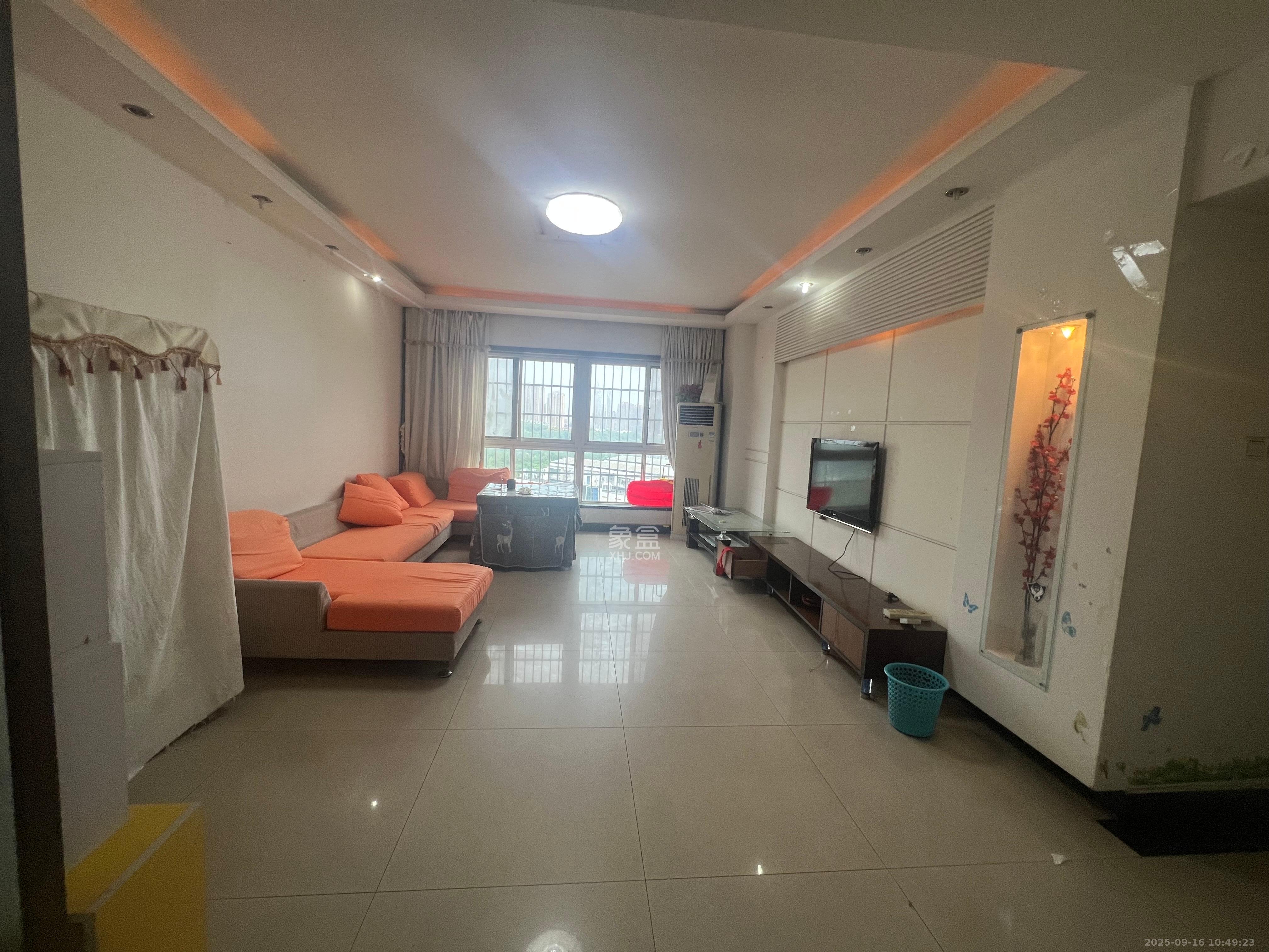 开源鑫阁 3室2厅1卫 2000.0元/月 开源鑫阁 3室2厅1卫 2000.0元/月室内图