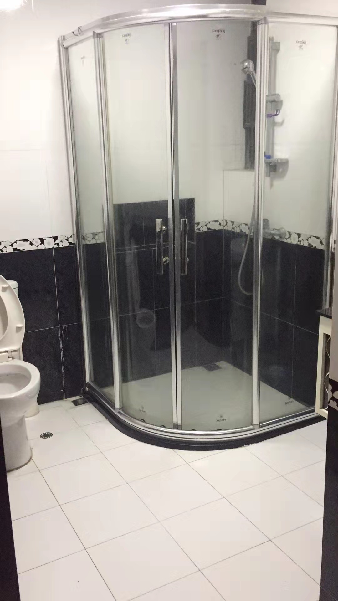 文博府A区  3室2厅2卫    2600.0元/月 文博府A区  3室2厅2卫    2600.0元/月室内图