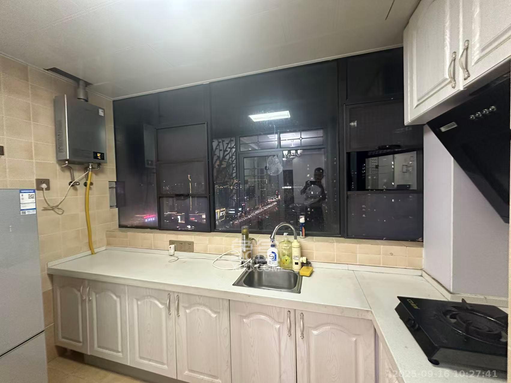 锦湘国际星城三期（锦绣苑）  2室2厅1卫    2200.0元/月室内图