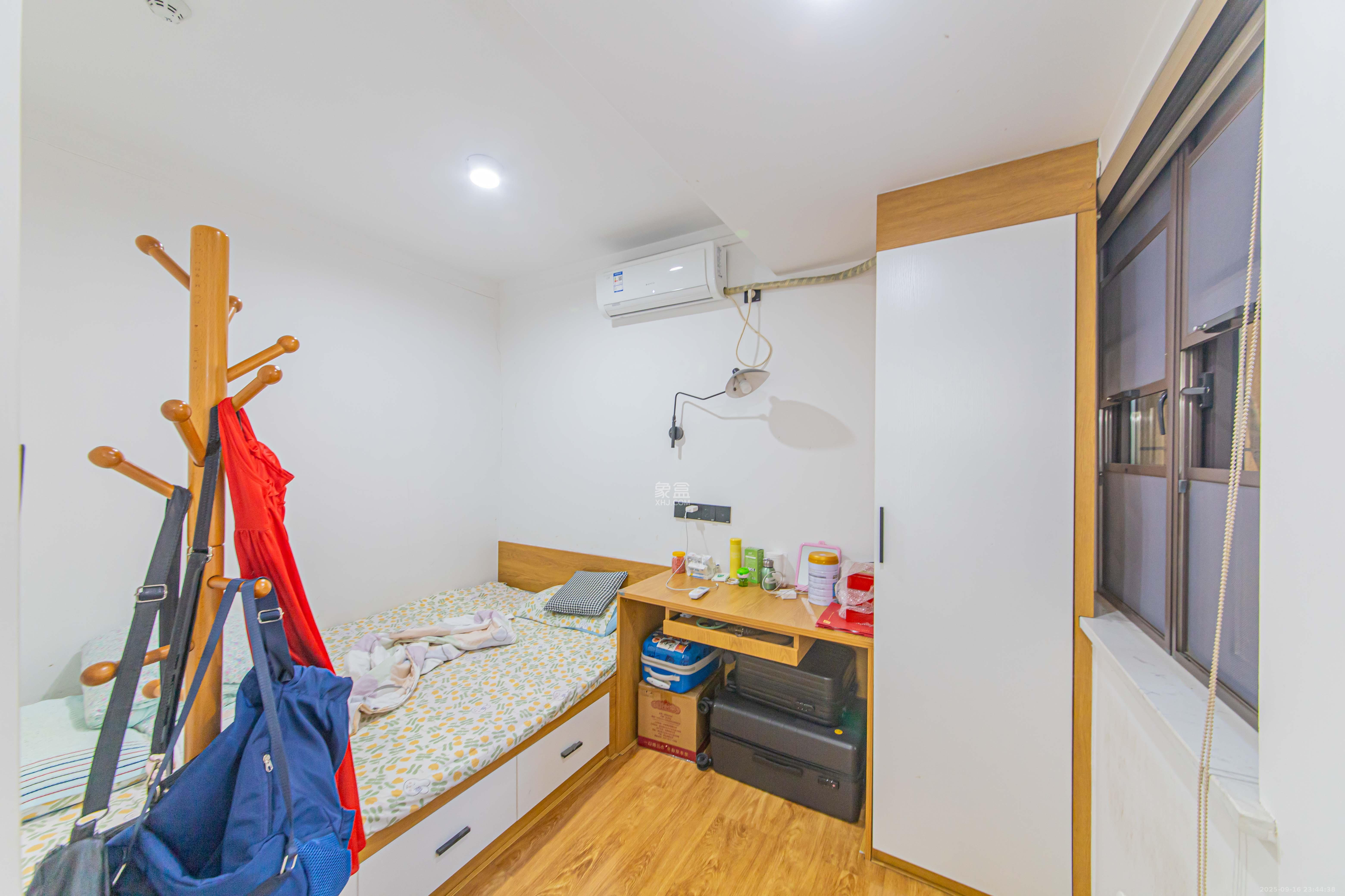 鑫远悦城(鑫远悦时代) 3室2厅1卫 85.0万 鑫远悦城(鑫远悦时代) 3室2厅1卫 85.0万卧室