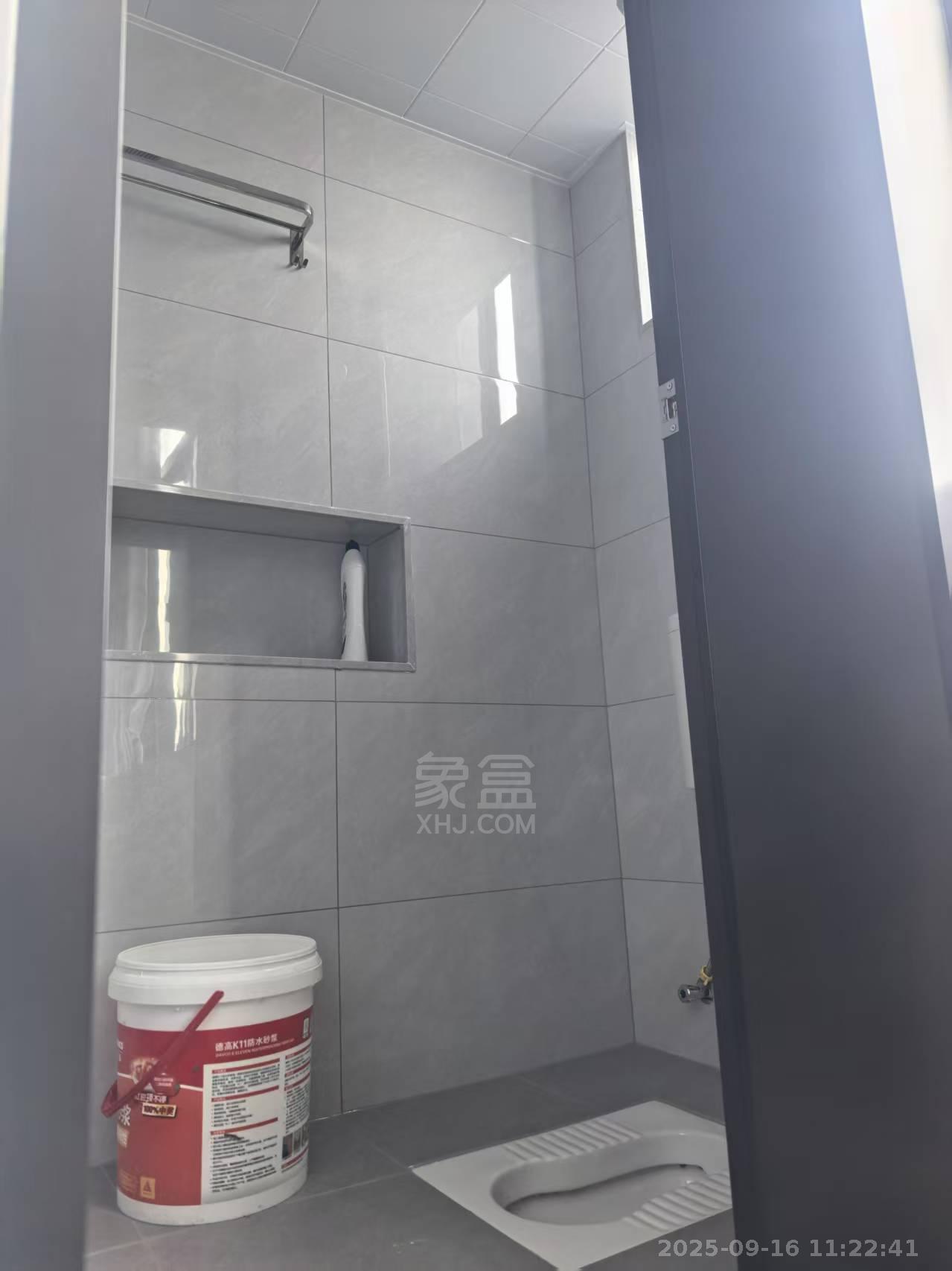 新华东路散盘  2室1厅1卫    1000.0元/月 新华东路散盘  2室1厅1卫    1000.0元/月室内图