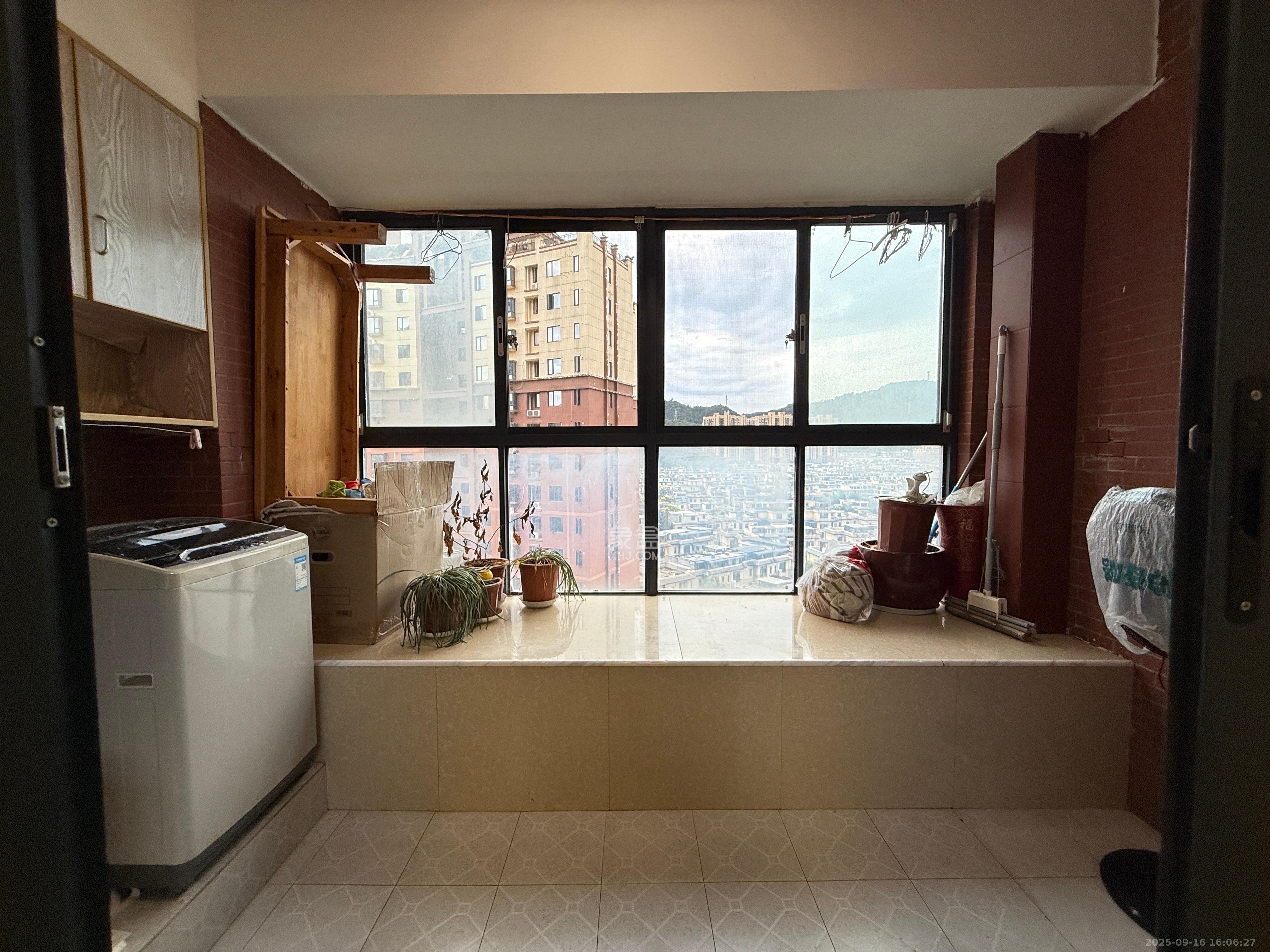 珠江东方明珠(新地东方明珠)三期 3室2厅1卫 1600.0元/月 珠江东方明珠(新地东方明珠)三期 3室2厅1卫 1600.0元/月室内图