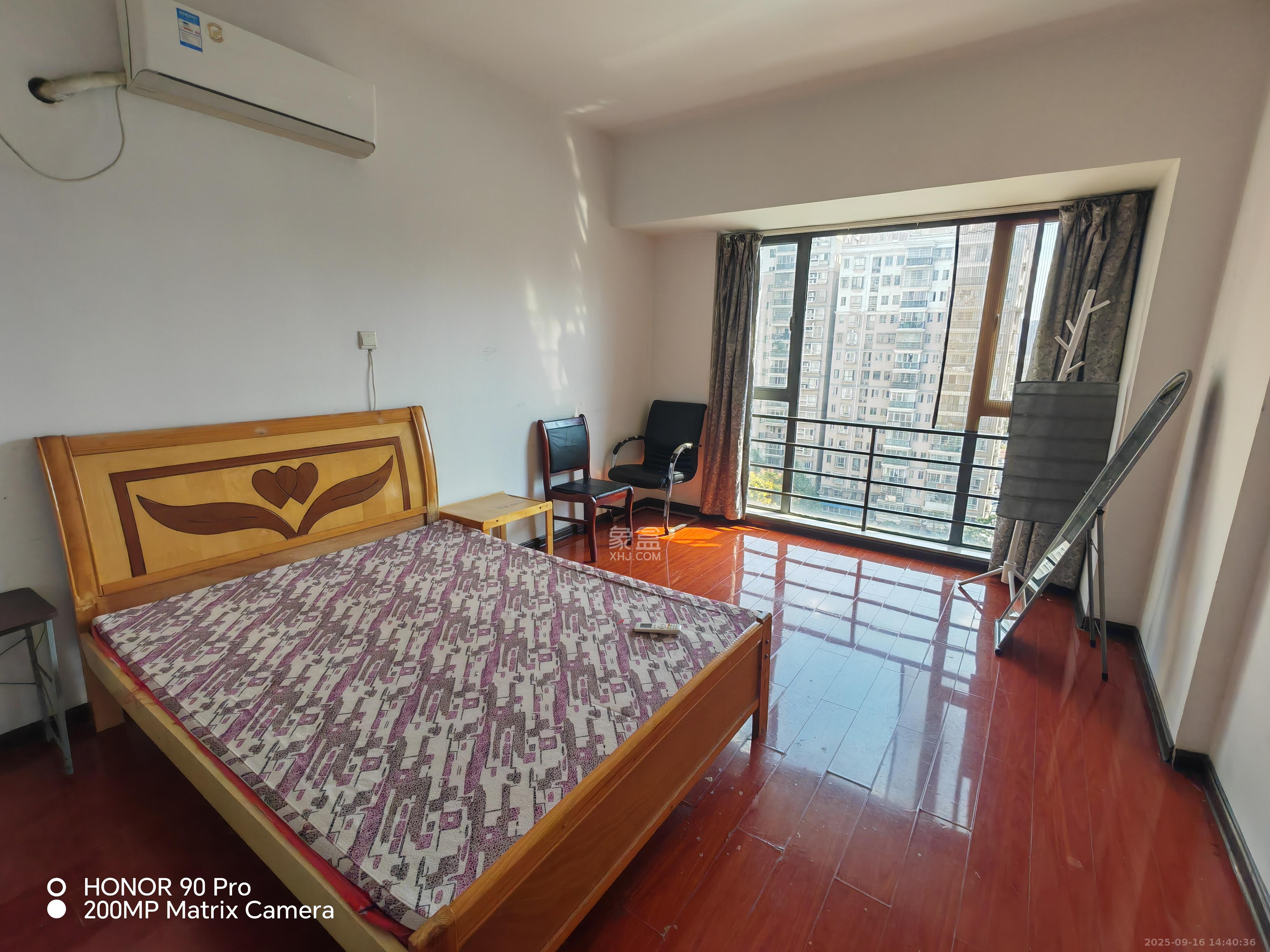 中城丽景香山园  2室2厅1卫    2300.0元/月 中城丽景香山园  2室2厅1卫    2300.0元/月室内图