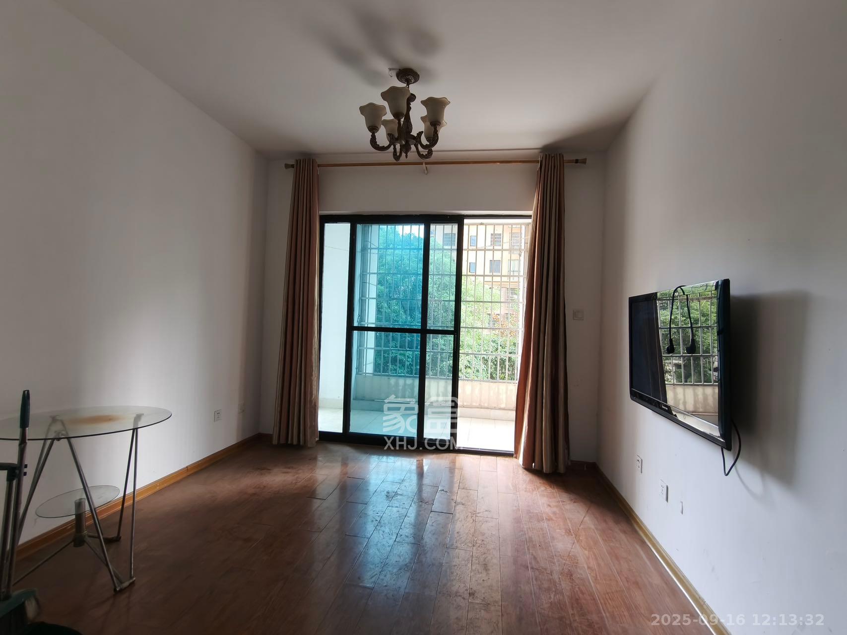 紫御江山  2室2厅1卫    1500.0元/月室内图