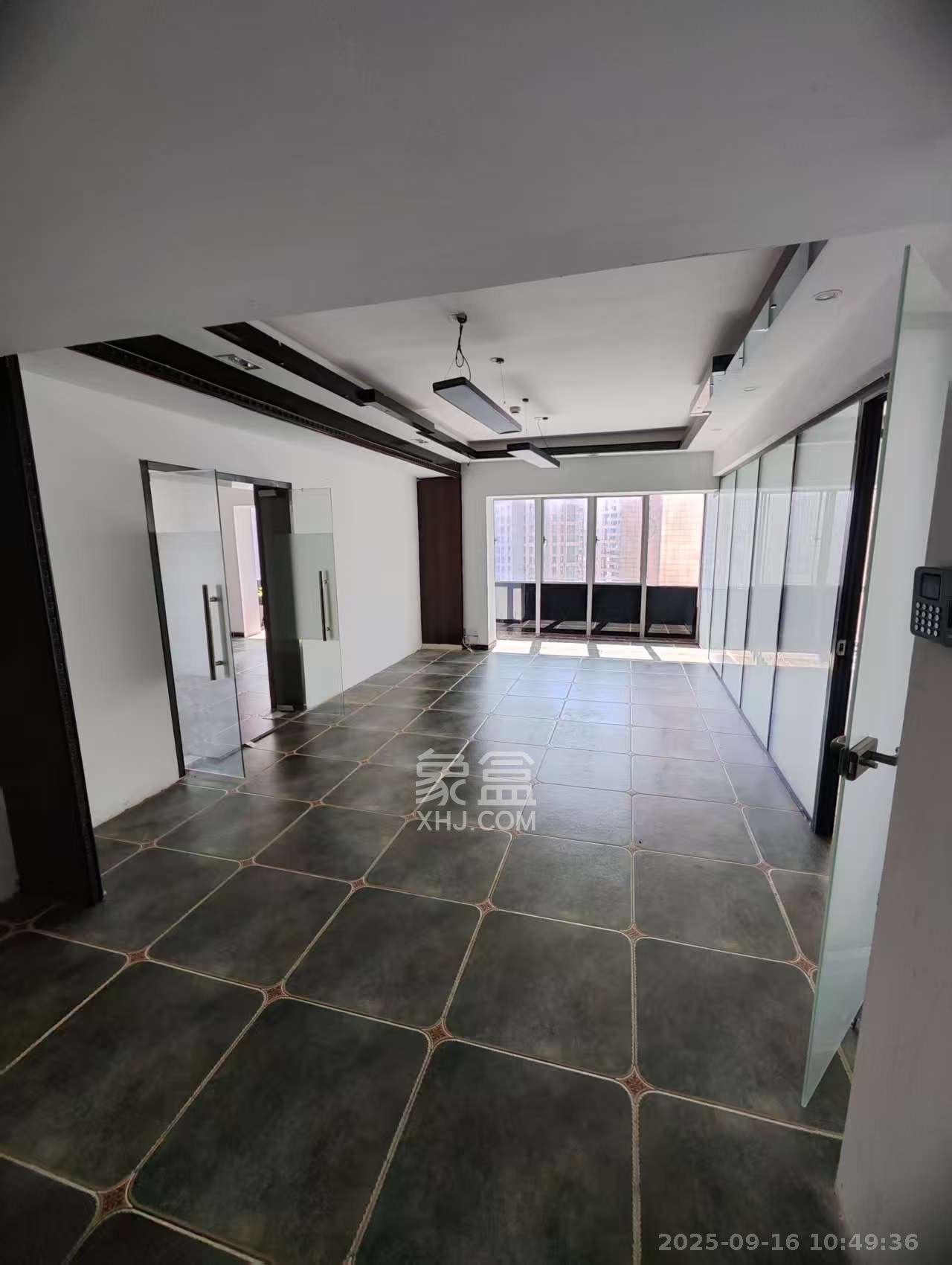 保利国际广场  1室1厅1卫    5500.0元/月 保利国际广场  1室1厅1卫    5500.0元/月室内图