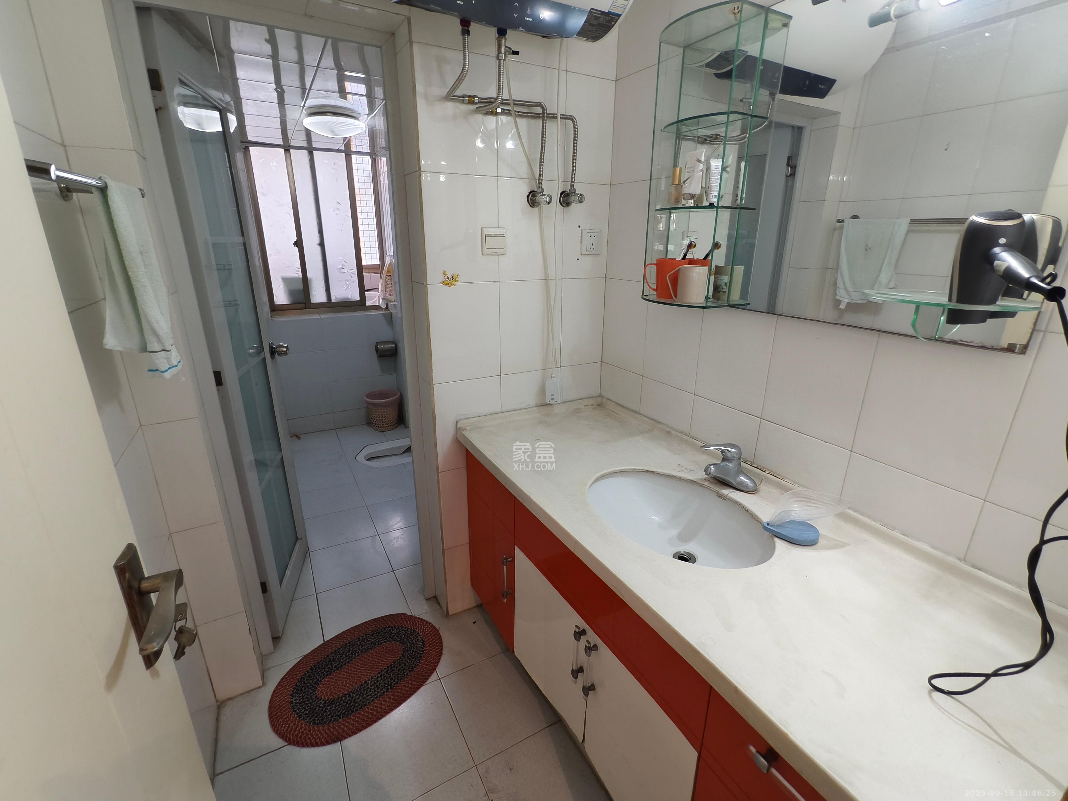 裕南大厦 3室2厅2卫 2900.0元/月 裕南大厦 3室2厅2卫 2900.0元/月室内图