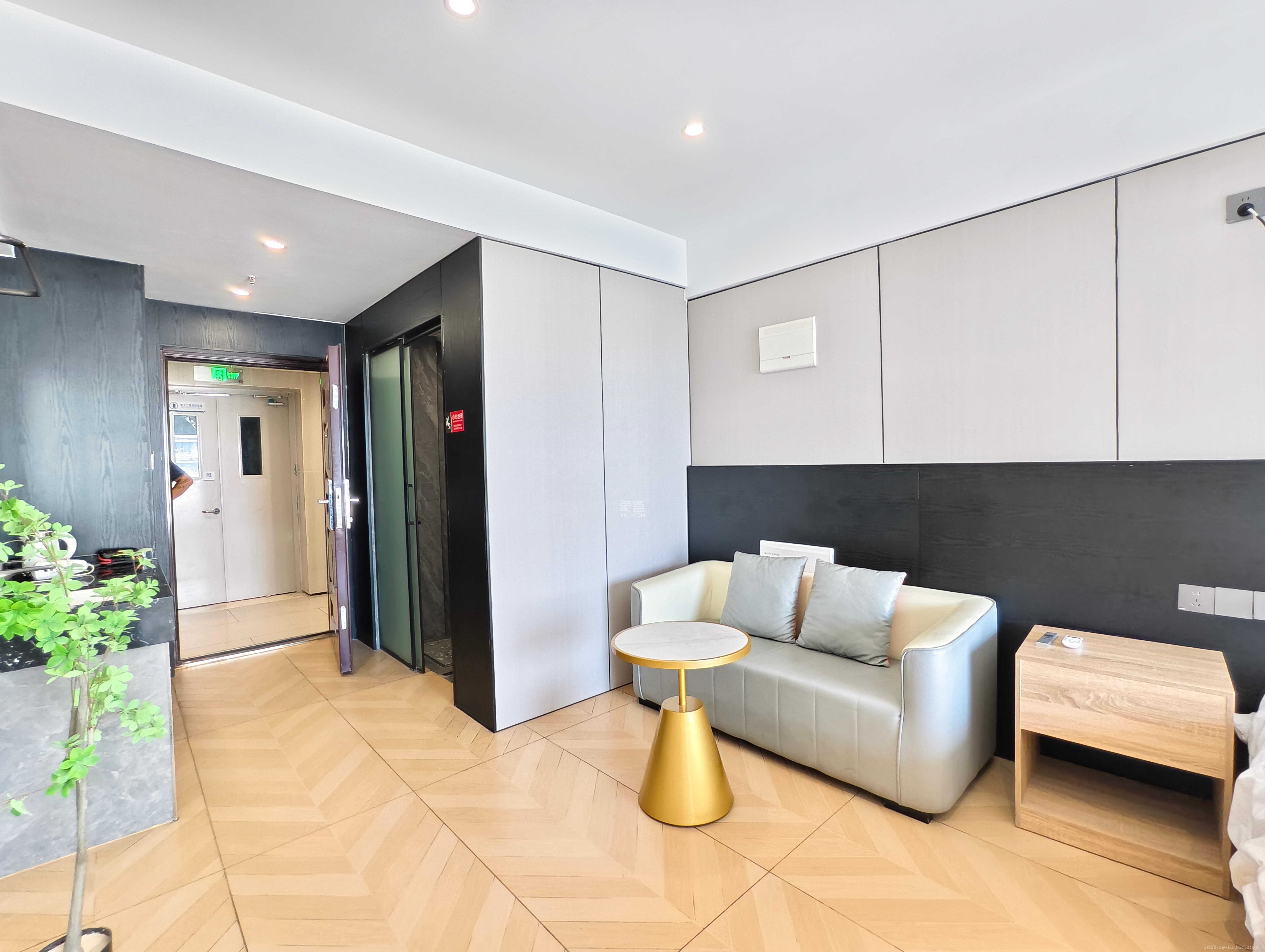 保利天禧EF区 1室1厅1卫 2000.0元/月 保利天禧EF区 1室1厅1卫 2000.0元/月室内图