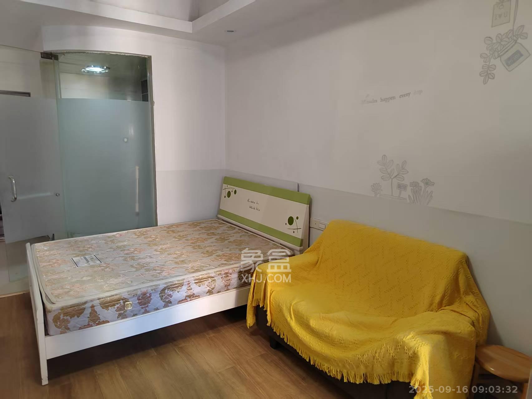 水岸世景  1室1厅1卫    1000.0元/月室内图