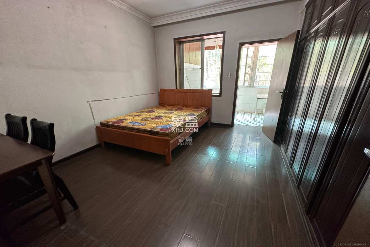 交通设计院(伍家岭)  2室2厅1卫    2200.0元/月 交通设计院(伍家岭)  2室2厅1卫    2200.0元/月室内图