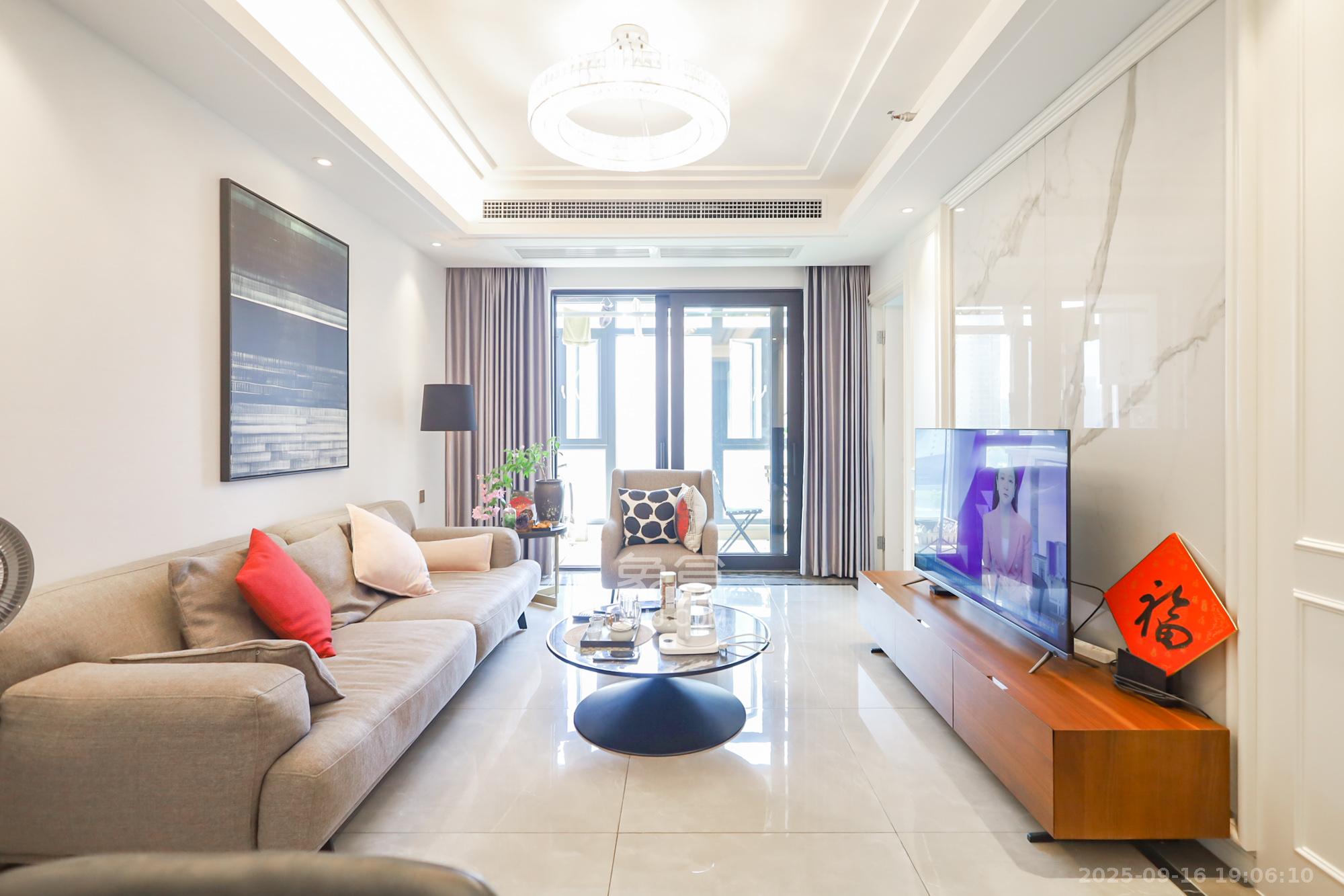 万科里金域国际  3室2厅2卫    228.0万