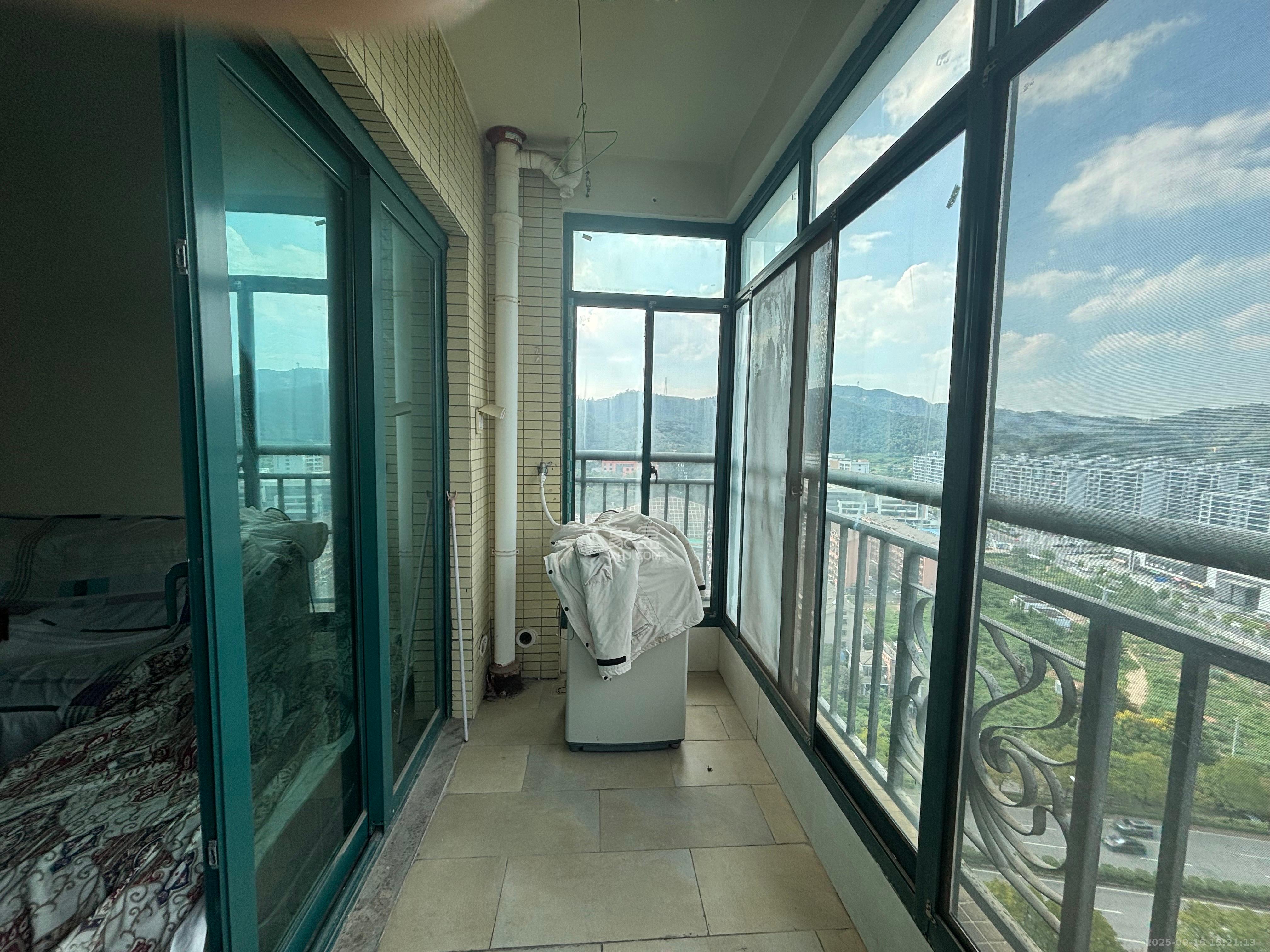 恒大华府 3室2厅1卫 2500.00元/月 恒大华府 3室2厅1卫 2500.00元/月室内图