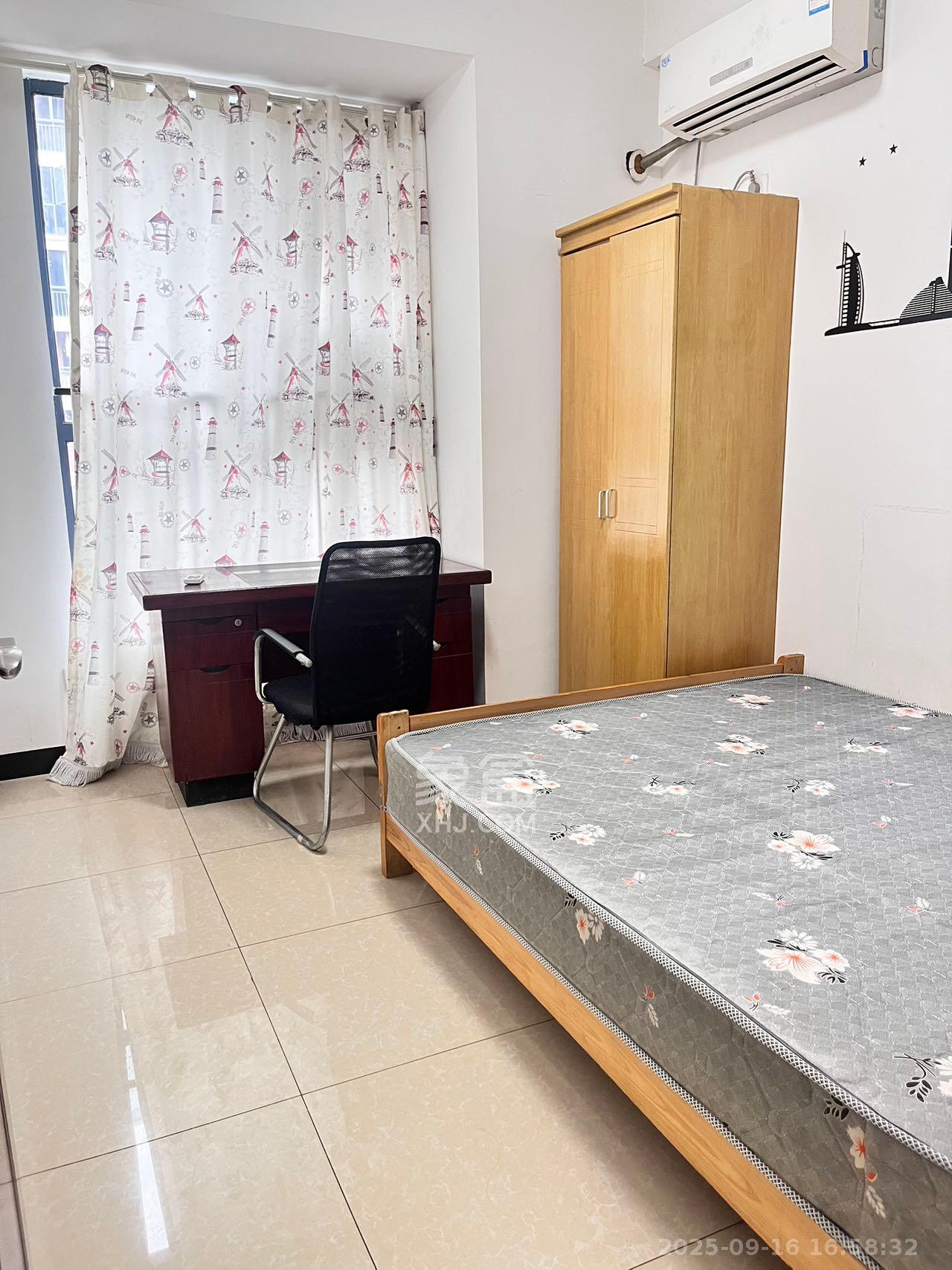 恒生碧水龙庭  3室2厅1卫    1800.0元/月室内图