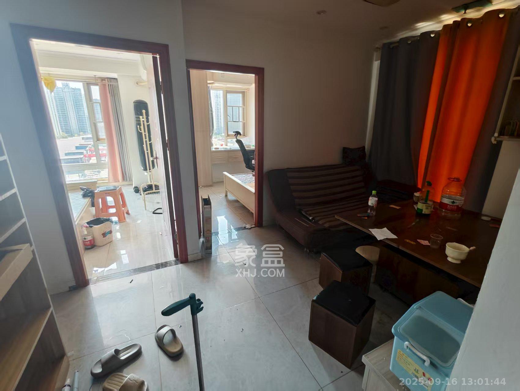 芙蓉万国城MOMA(卓越汇富苑) 2室1厅1卫 1900.0元/月 芙蓉万国城MOMA(卓越汇富苑) 2室1厅1卫 1900.0元/月室内图