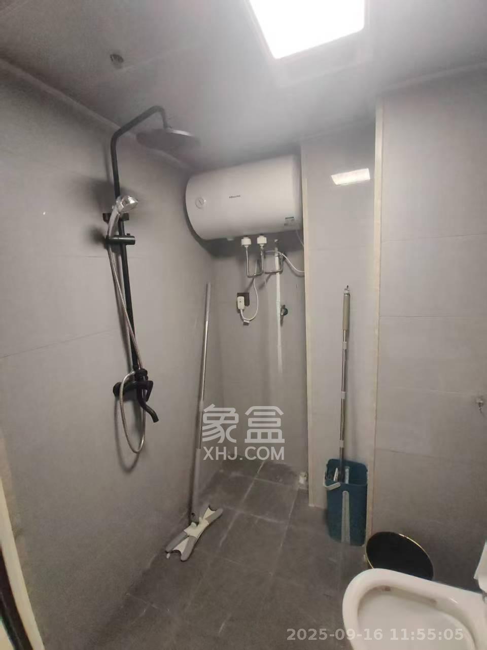 润和国际广场  1室1厅1卫    2300.0元/月 润和国际广场  1室1厅1卫    2300.0元/月室内图