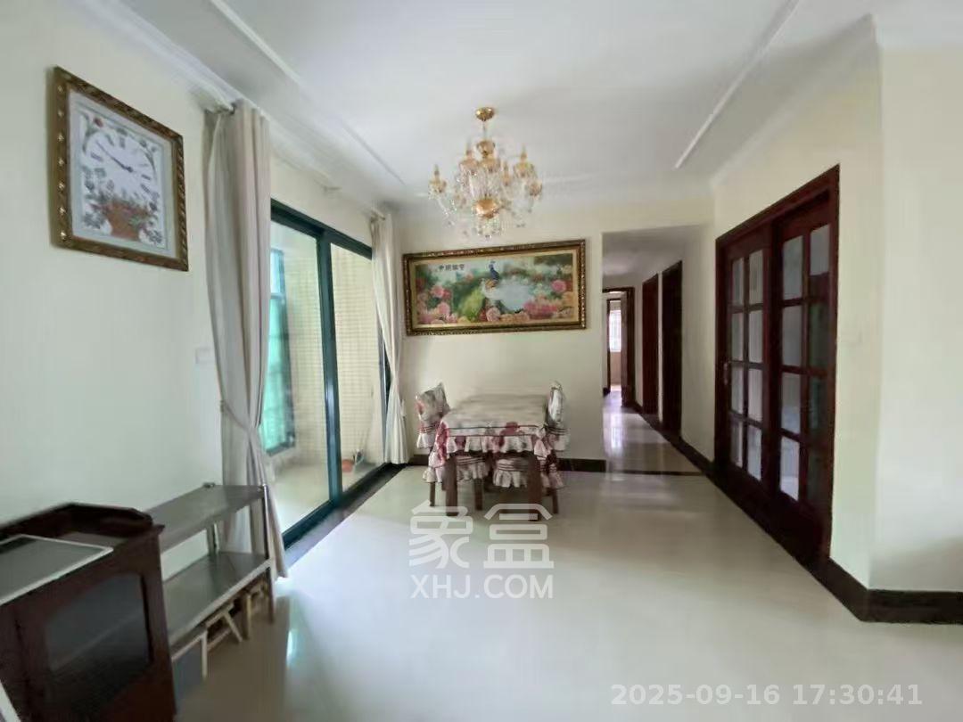 恒大翡翠华庭  4室2厅2卫    3000.0元/月室内图