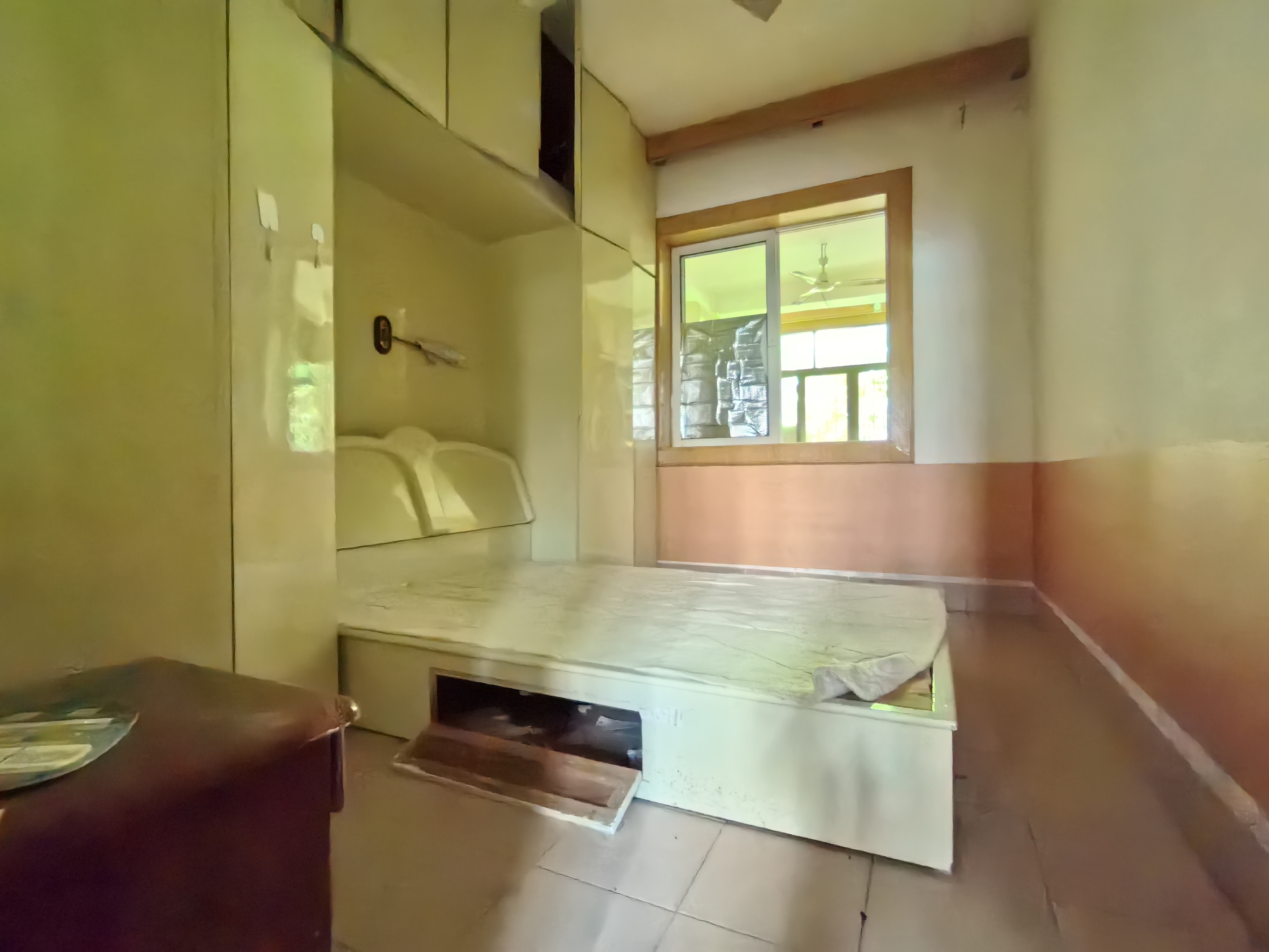 三中(校内)家属院 1室0厅0卫 2000.0元/月 三中(校内)家属院 1室0厅0卫 2000.0元/月室内图