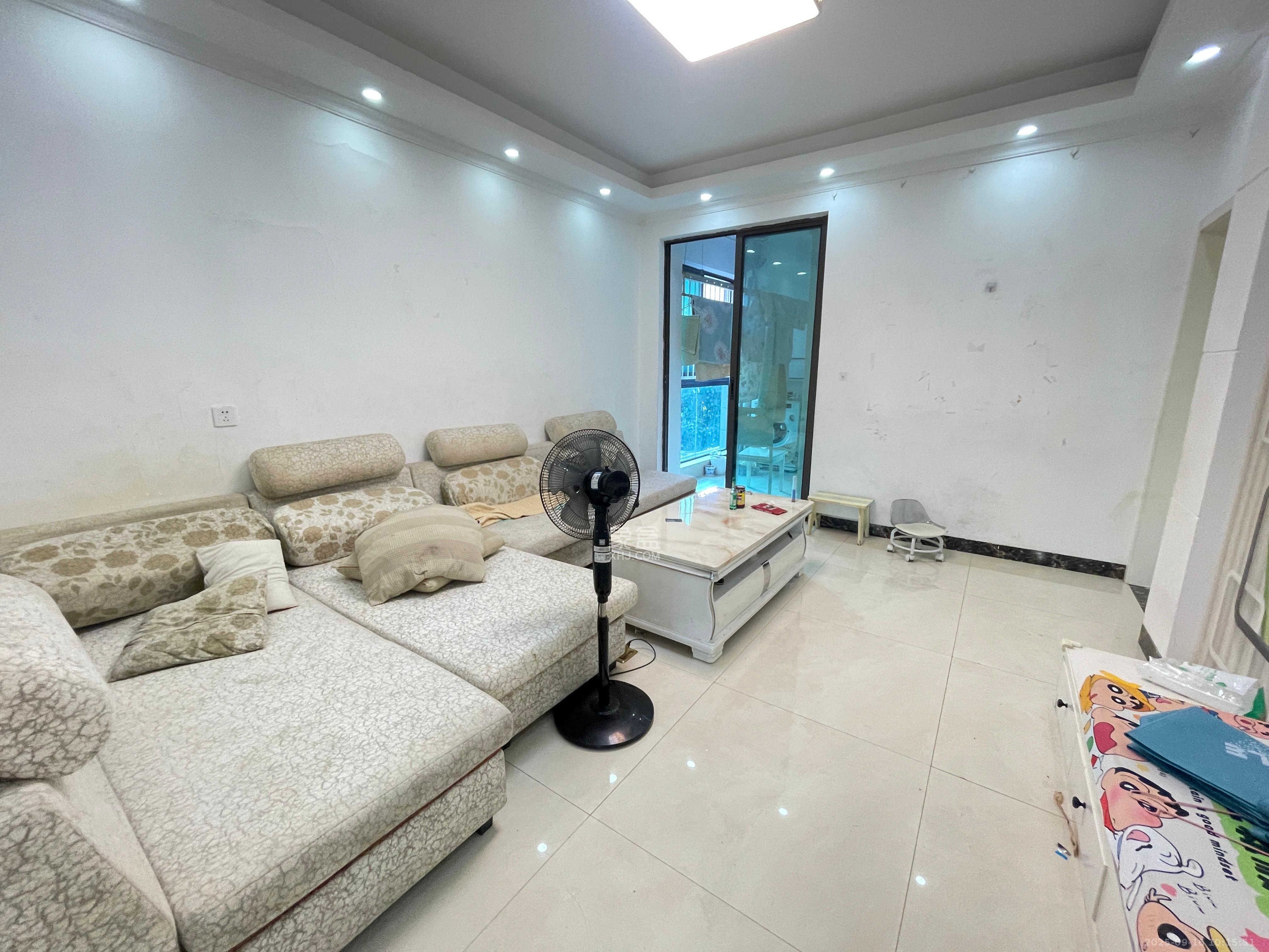 滨江一号（丰泰花园）  3室2厅1卫    2300.0元/月室内图