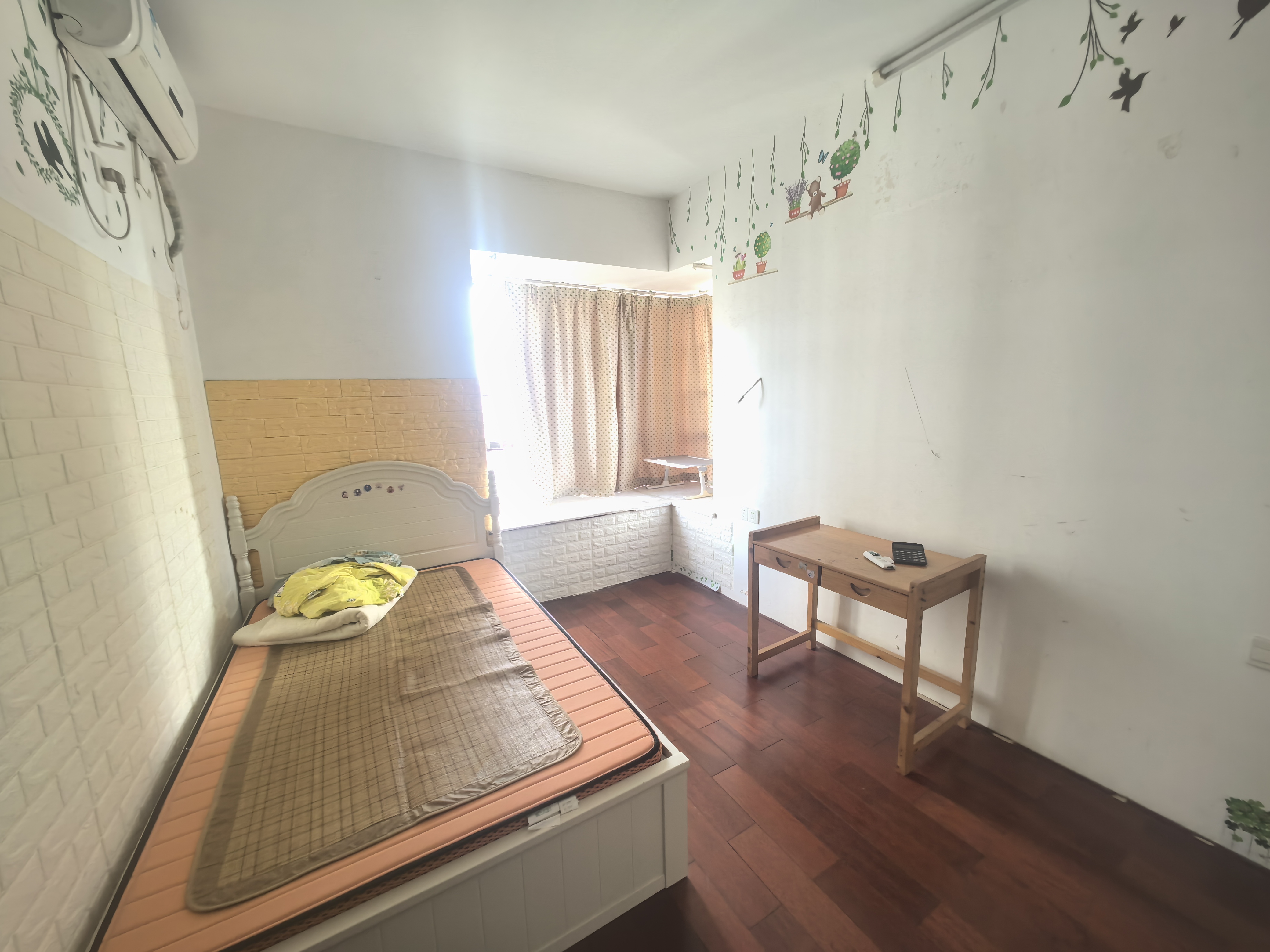 桂名园  2室2厅1卫    2500.0元/月室内图