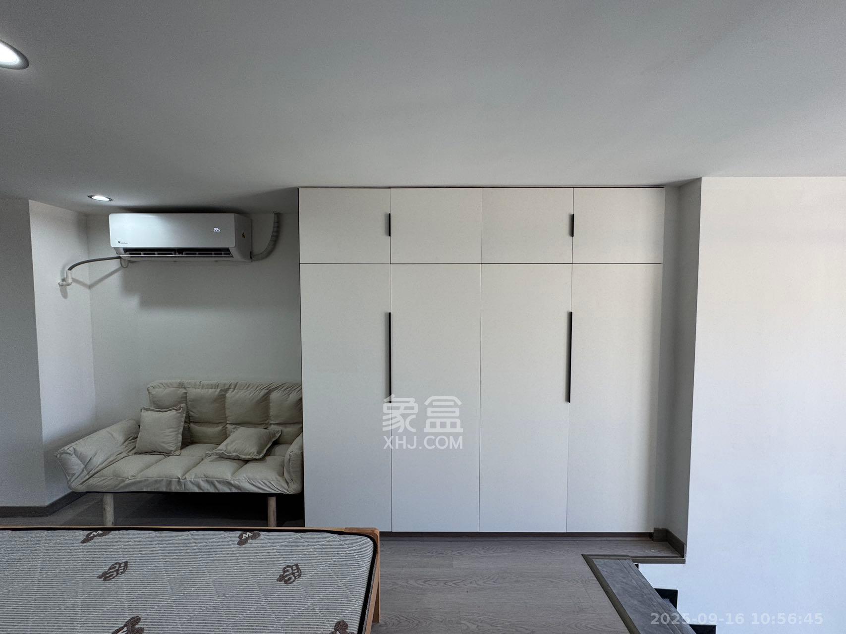 卓越中寰  1室1厅1卫    2000.0元/月室内图