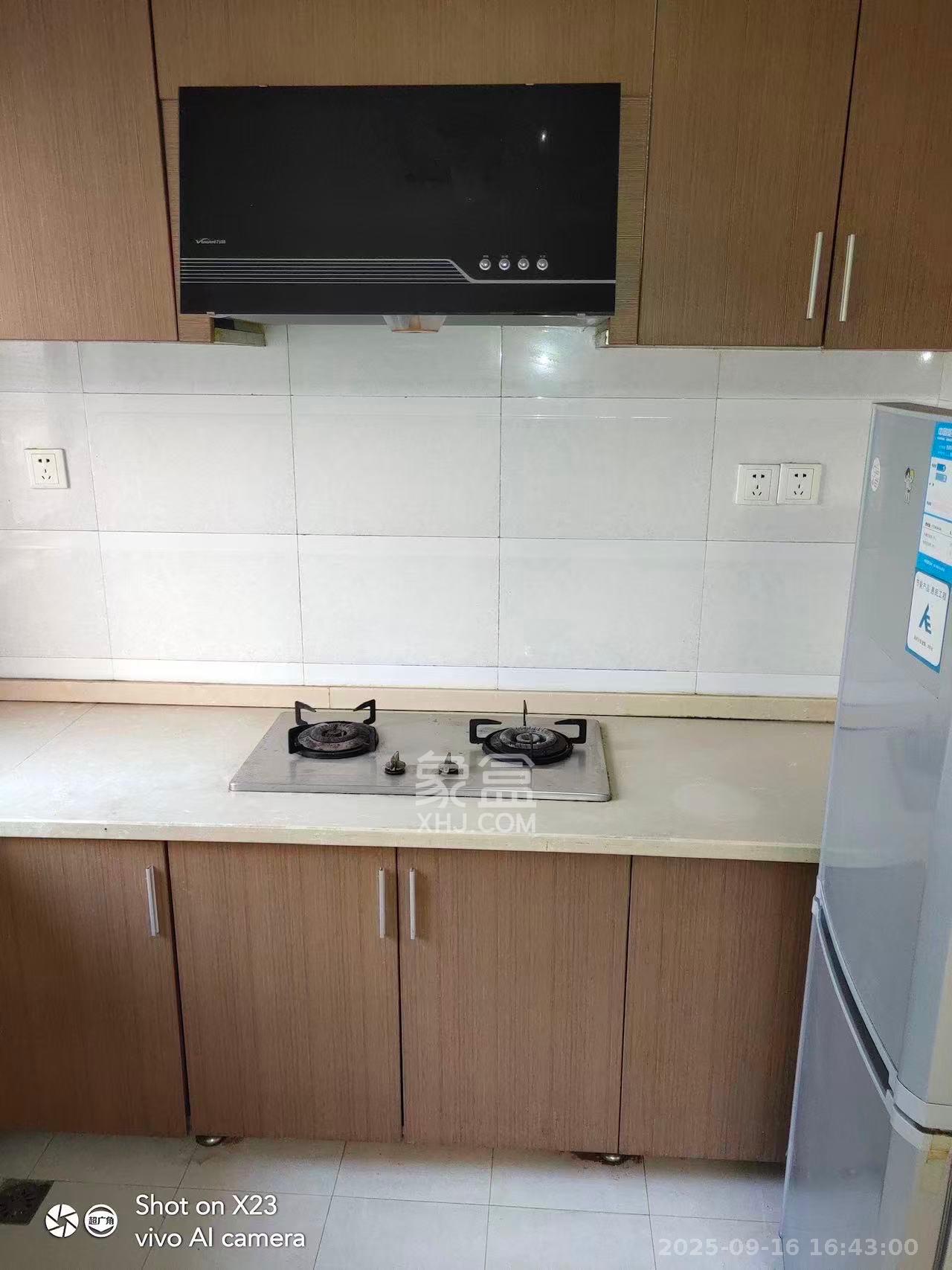 恒基凯旋门一二期 3室2厅1卫 1900.0元/月 恒基凯旋门一二期 3室2厅1卫 1900.0元/月室内图