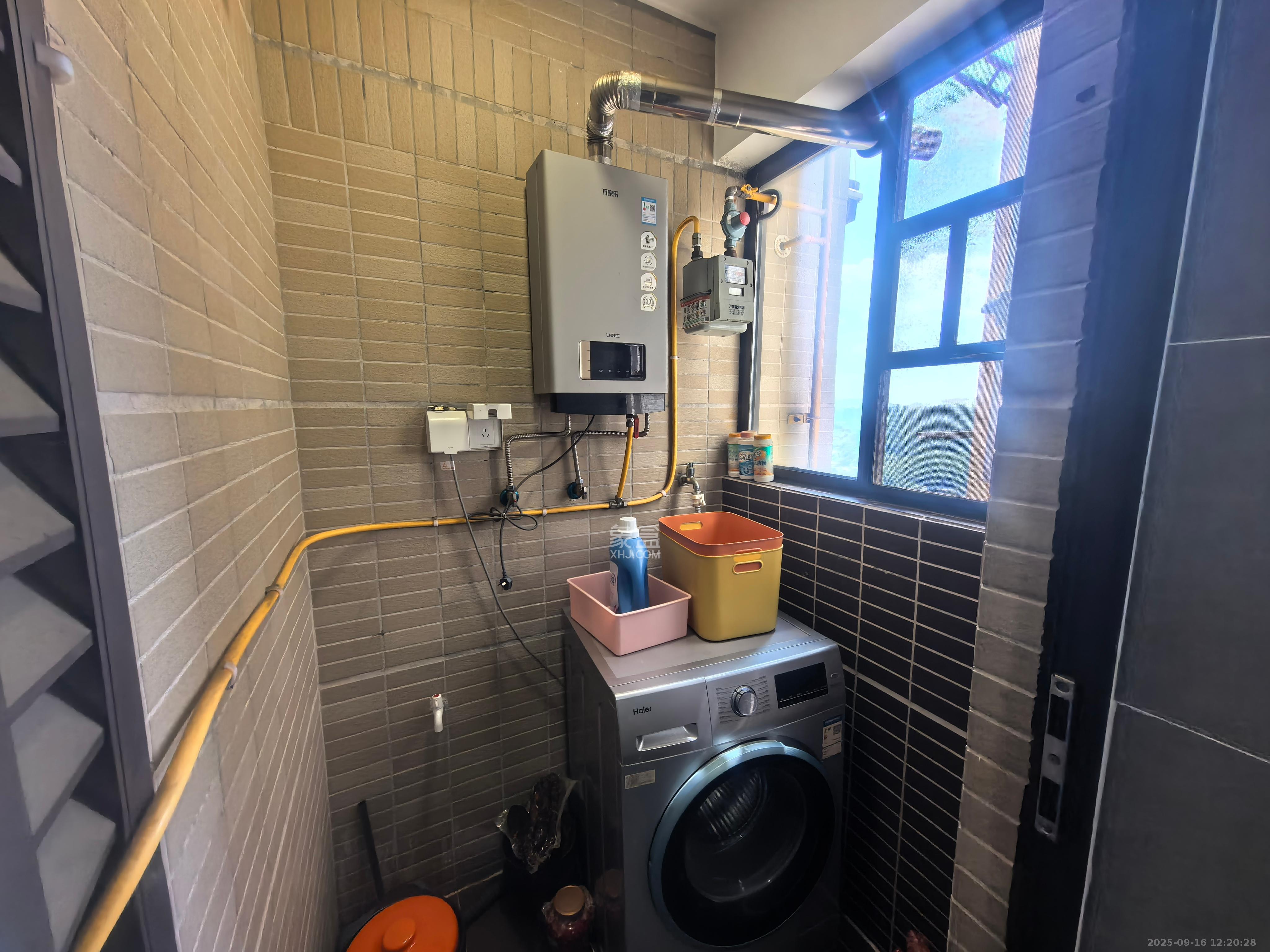 时代倾城二期  4室2厅2卫    2400.0元/月 时代倾城二期  4室2厅2卫    2400.0元/月室内图