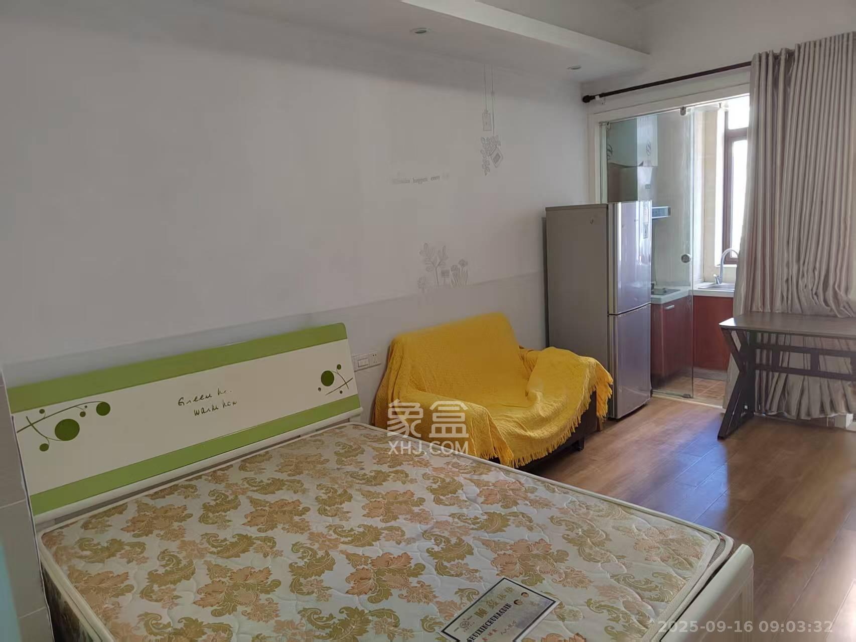 水岸世景  1室1厅1卫    1000.0元/月室内图