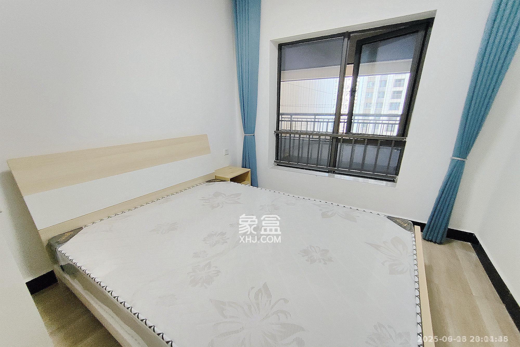 阳光城尚东湾愉景苑 3室2厅1卫 2300.0元/月 阳光城尚东湾愉景苑 3室2厅1卫 2300.0元/月室内图