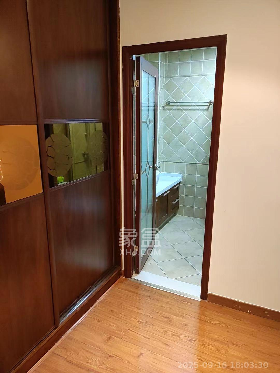 华菱蓝调国际（华菱.香墅美地）  3室2厅1卫    3300.0元/月室内图