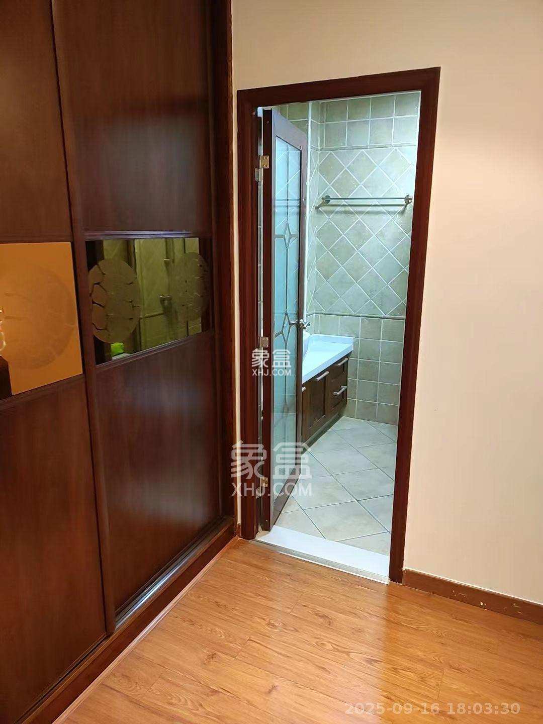 华菱蓝调国际(华菱.香墅美地) 3室2厅1卫 3300.0元/月 华菱蓝调国际(华菱.香墅美地) 3室2厅1卫 3300.0元/月室内图