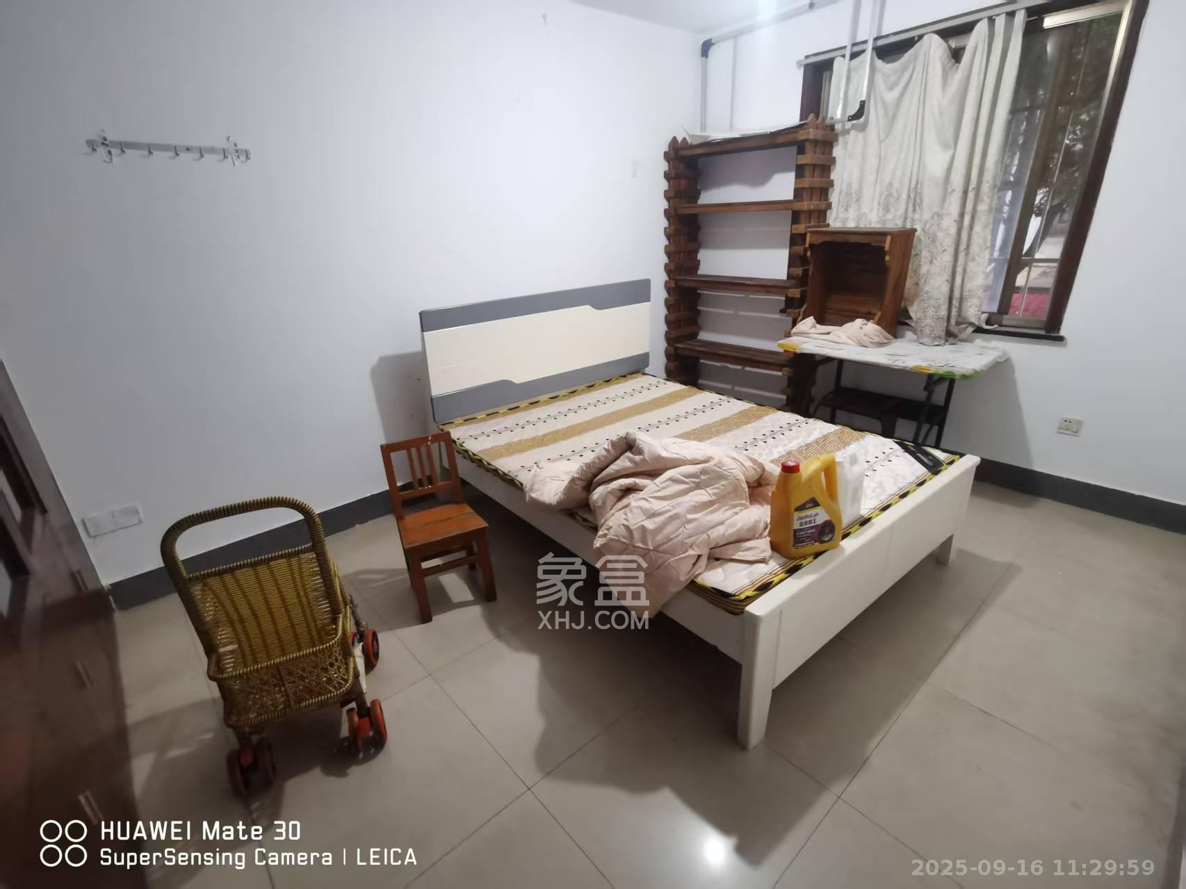 人民新村  2室1厅1卫    1800.0元/月室内图