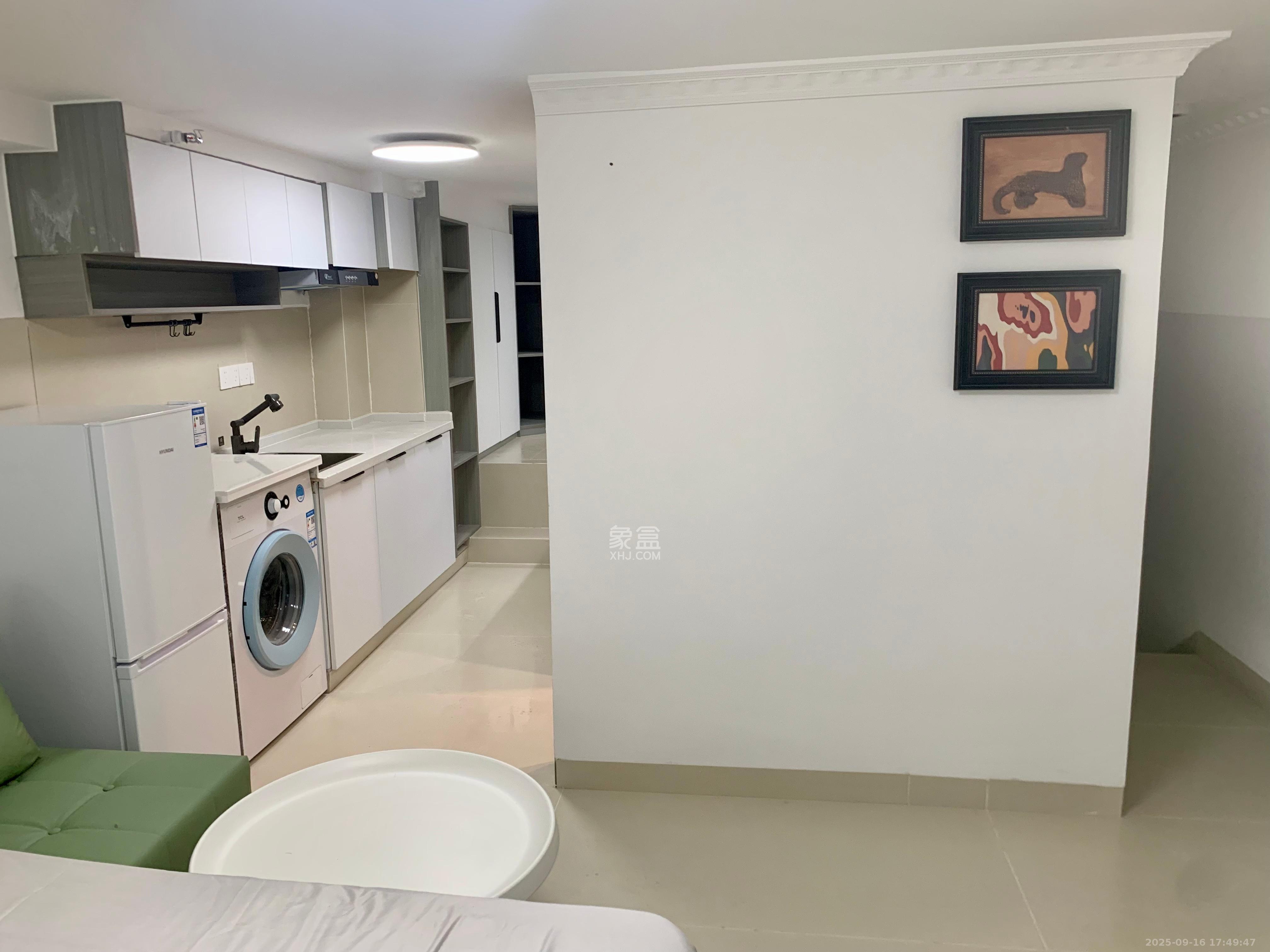 卓越中寰 1室1厅1卫 1550.0元/月 卓越中寰 1室1厅1卫 1550.0元/月室内图