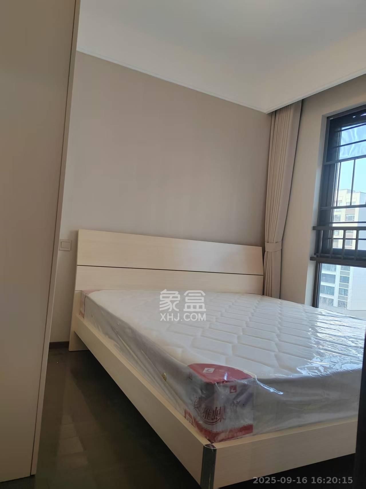 龙湖江与城 4室2厅2卫 3500.0元/月 龙湖江与城 4室2厅2卫 3500.0元/月室内图