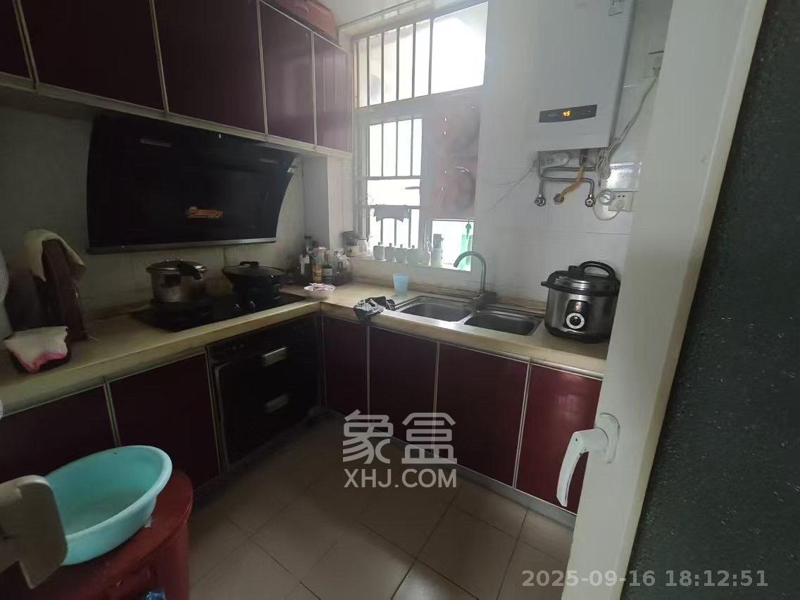 凯通国际城(凯通朝庭) 1室1厅1卫 650.0元/月 凯通国际城(凯通朝庭) 1室1厅1卫 650.0元/月室内图