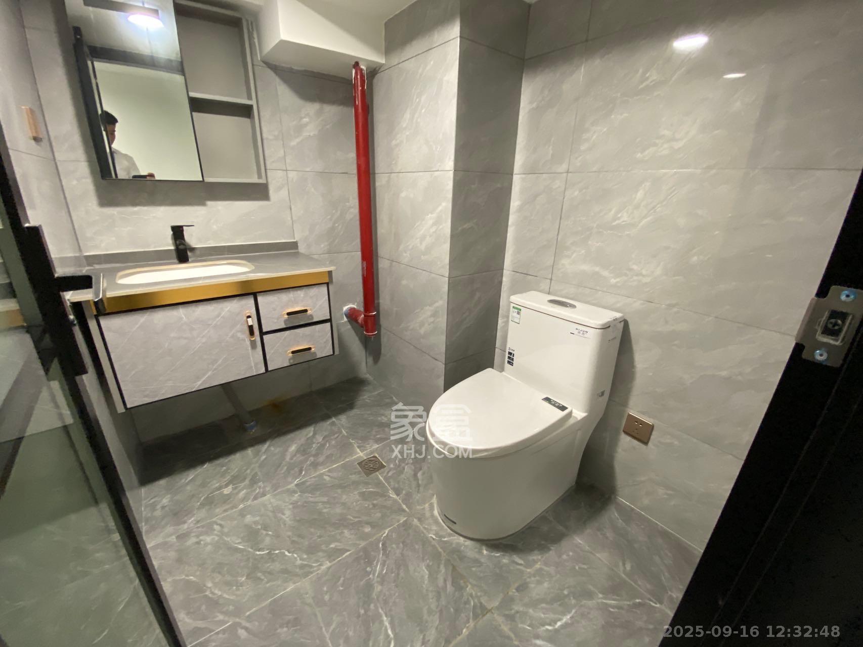 明昇壹城（明昇时代广场）三期  3室2厅1卫    2400.0元/月室内图