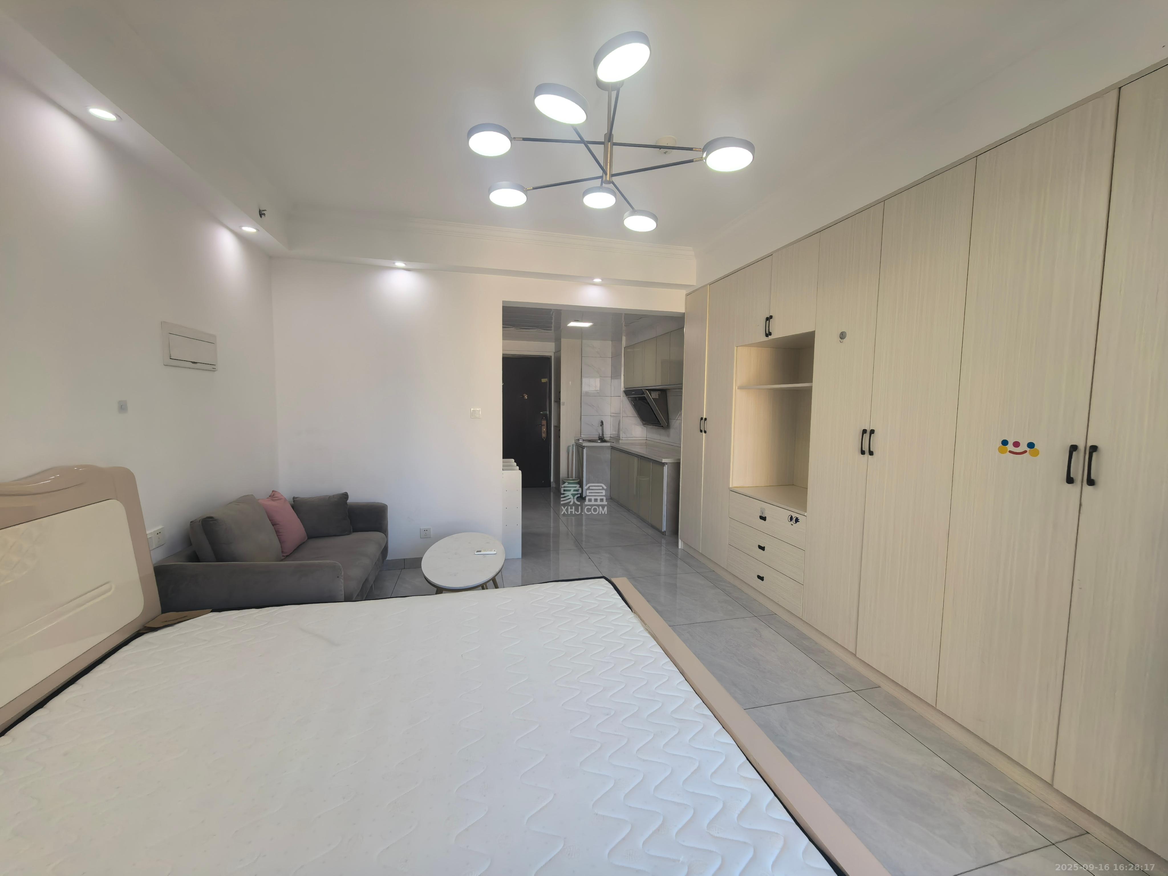 金科时代中心 1室1厅1卫 1400.0元/月 金科时代中心 1室1厅1卫 1400.0元/月室内图