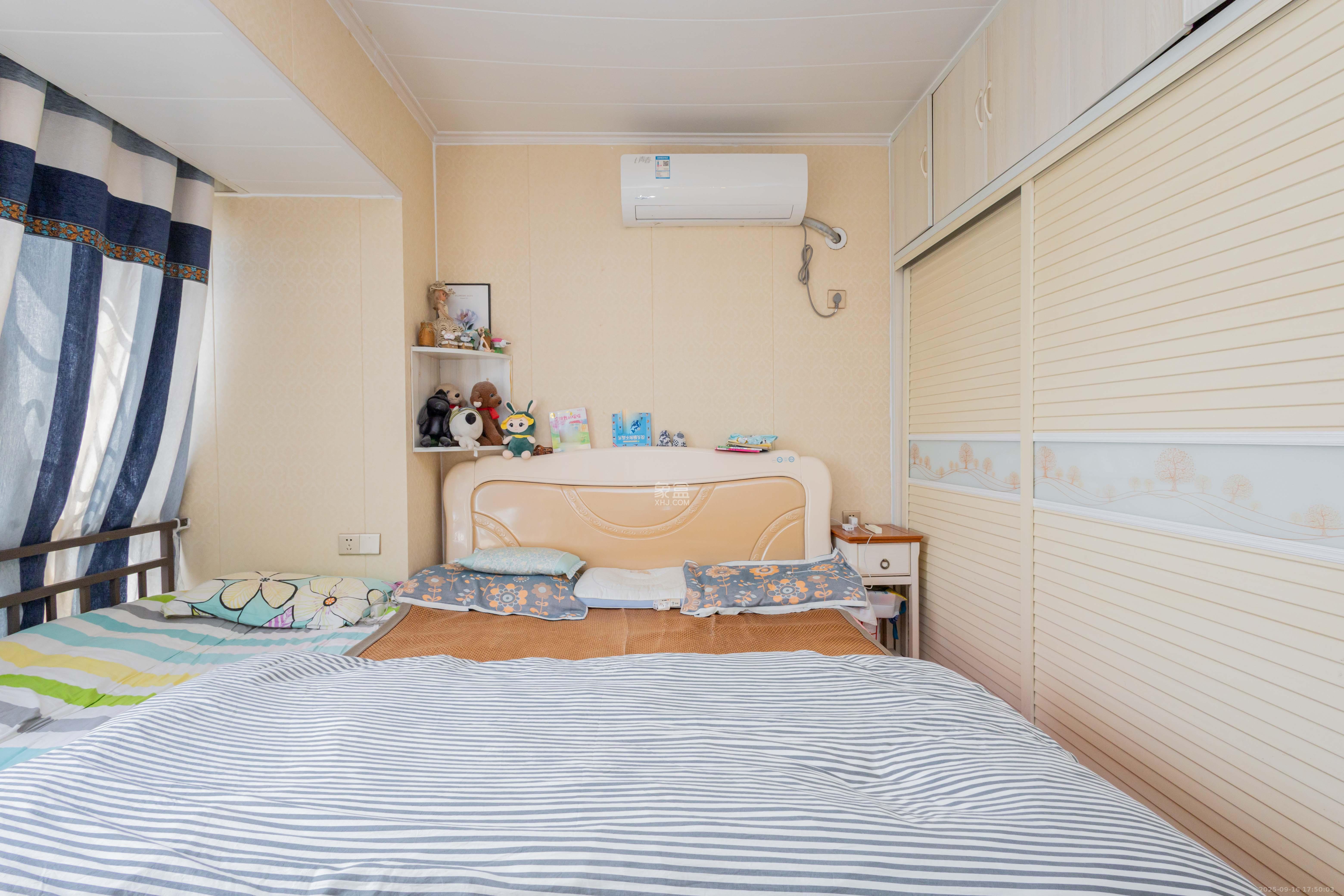 旭辉华庭 2室1厅1卫 39.0万 旭辉华庭 2室1厅1卫 39.0万卧室